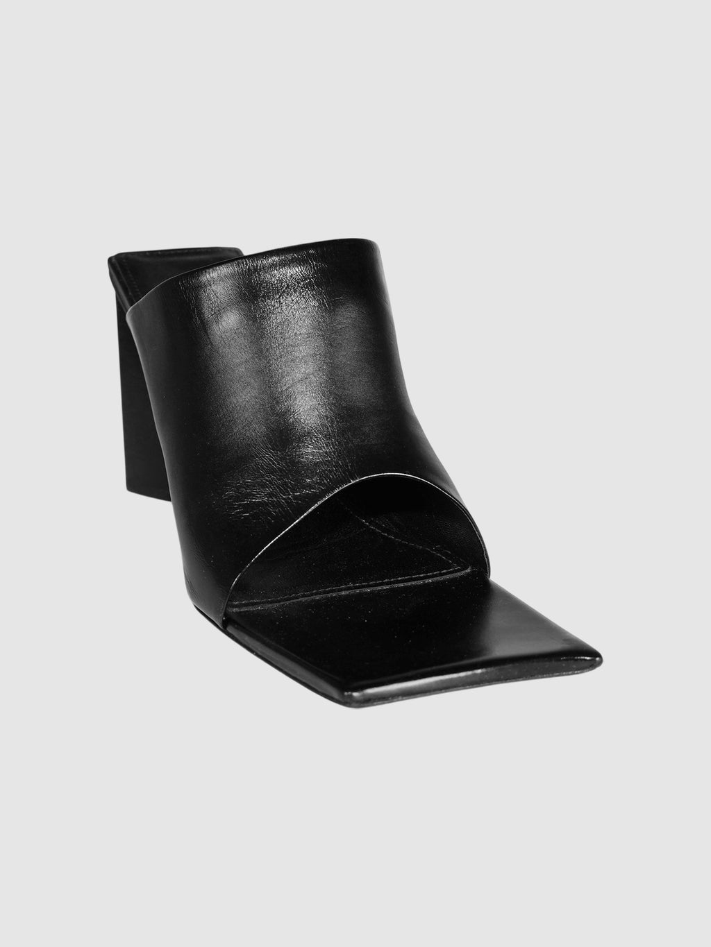 Leather Moon Pumps