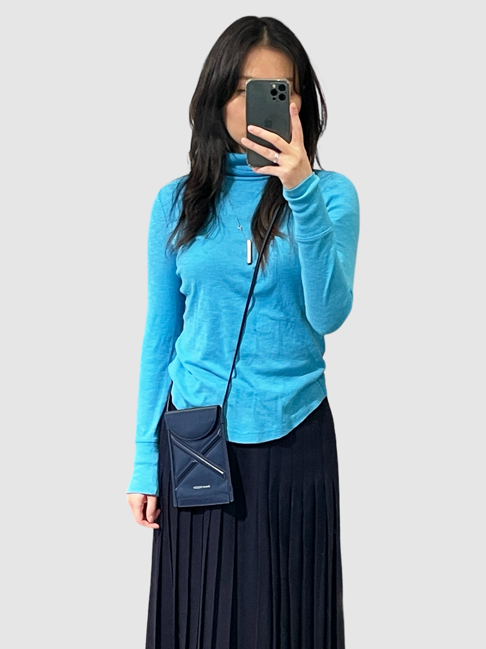 Alexander McQueen The Curve Phone Bag