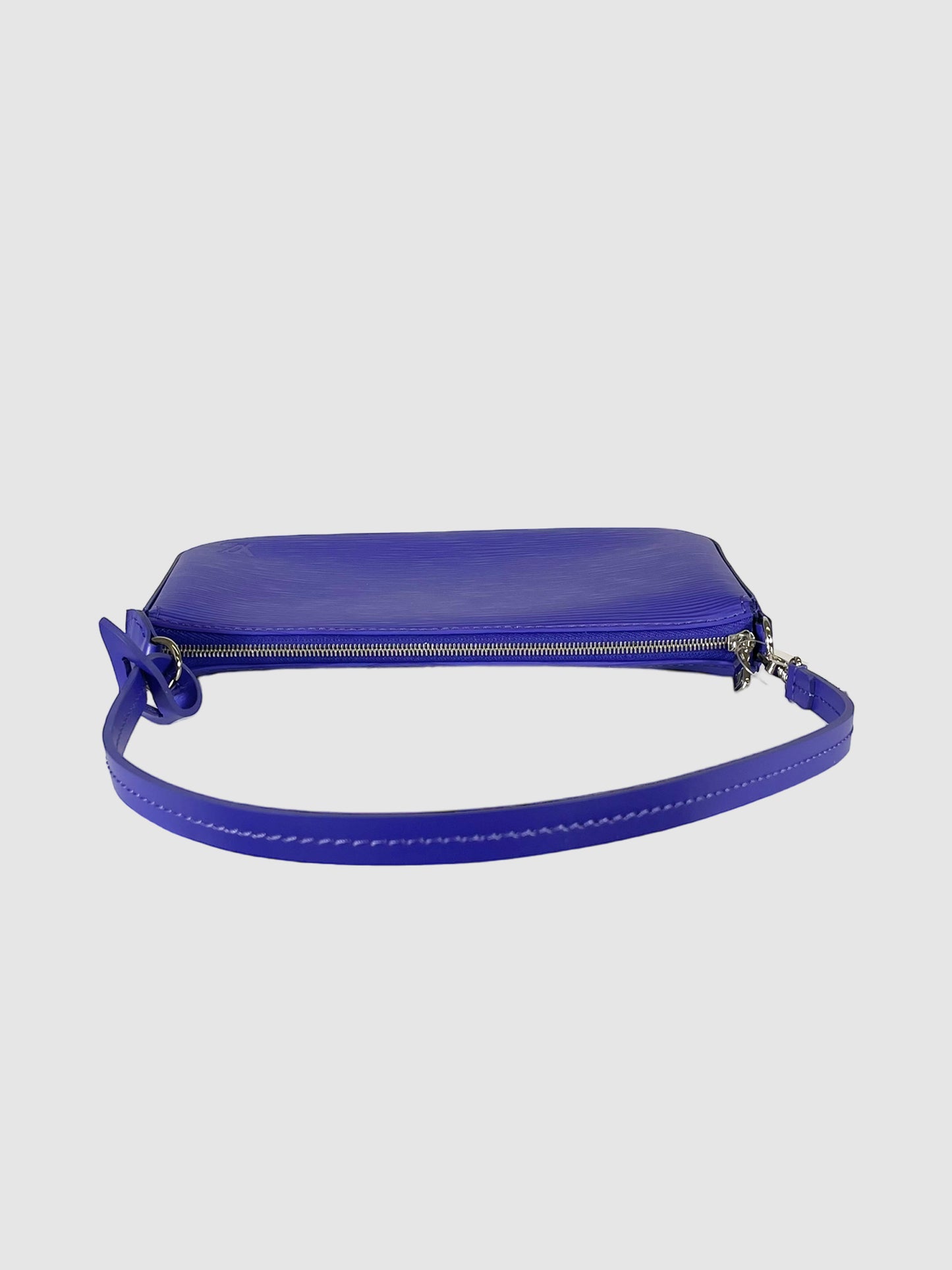 Louis Vuitton Pochette Accessoire Figue Epi Leather Handbag