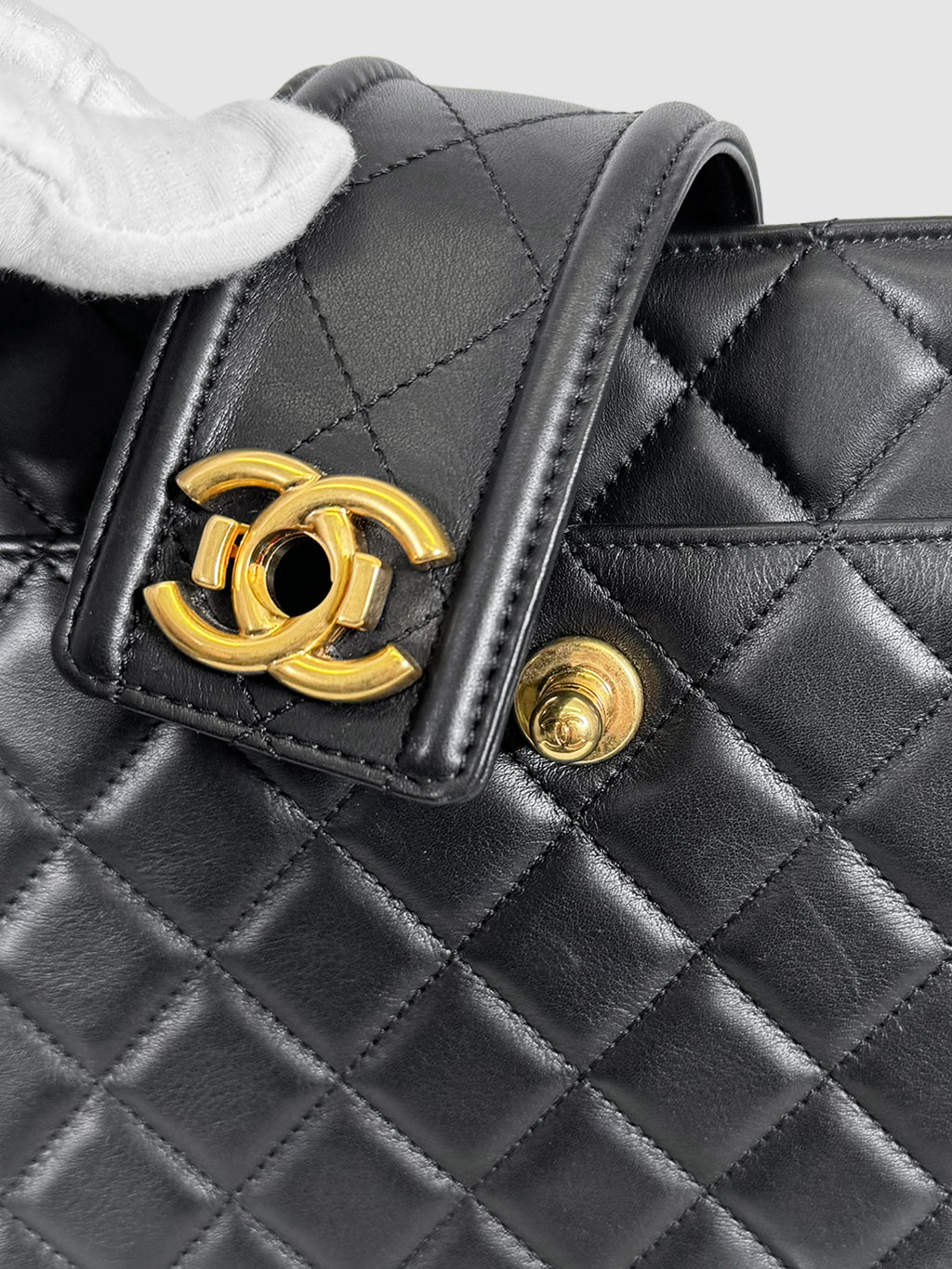 Elegant CC Quilted Tote