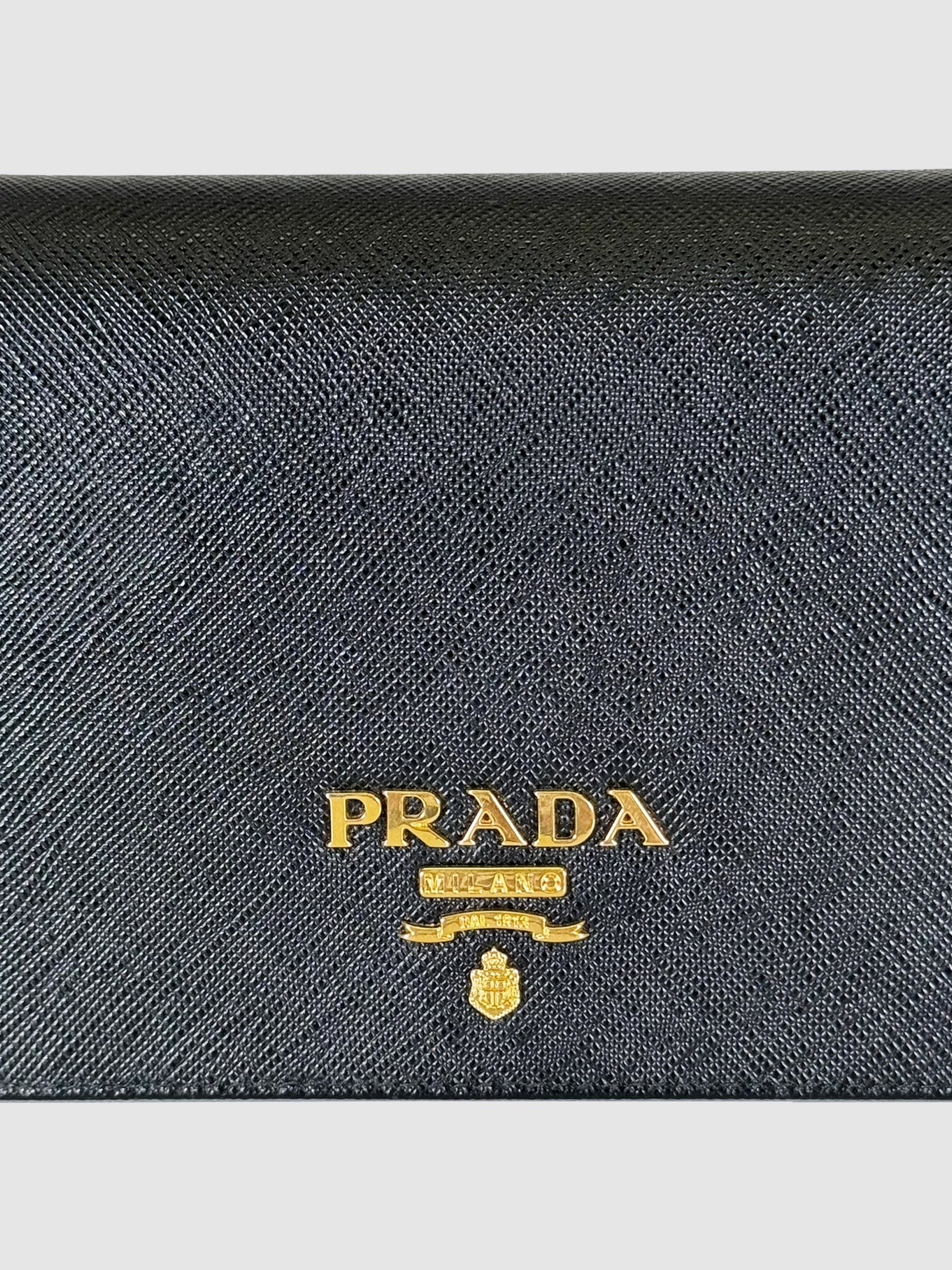 Galleria Saffiano Wallet on Chain