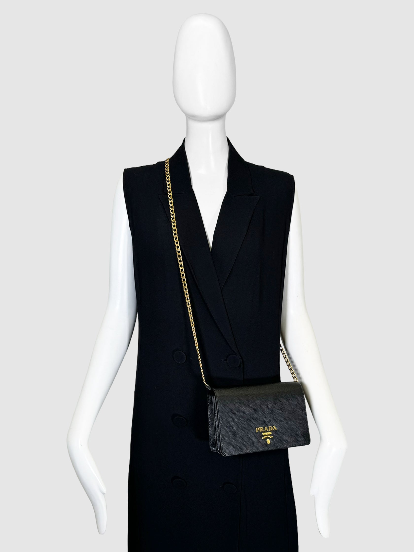 Galleria Saffiano Wallet on Chain