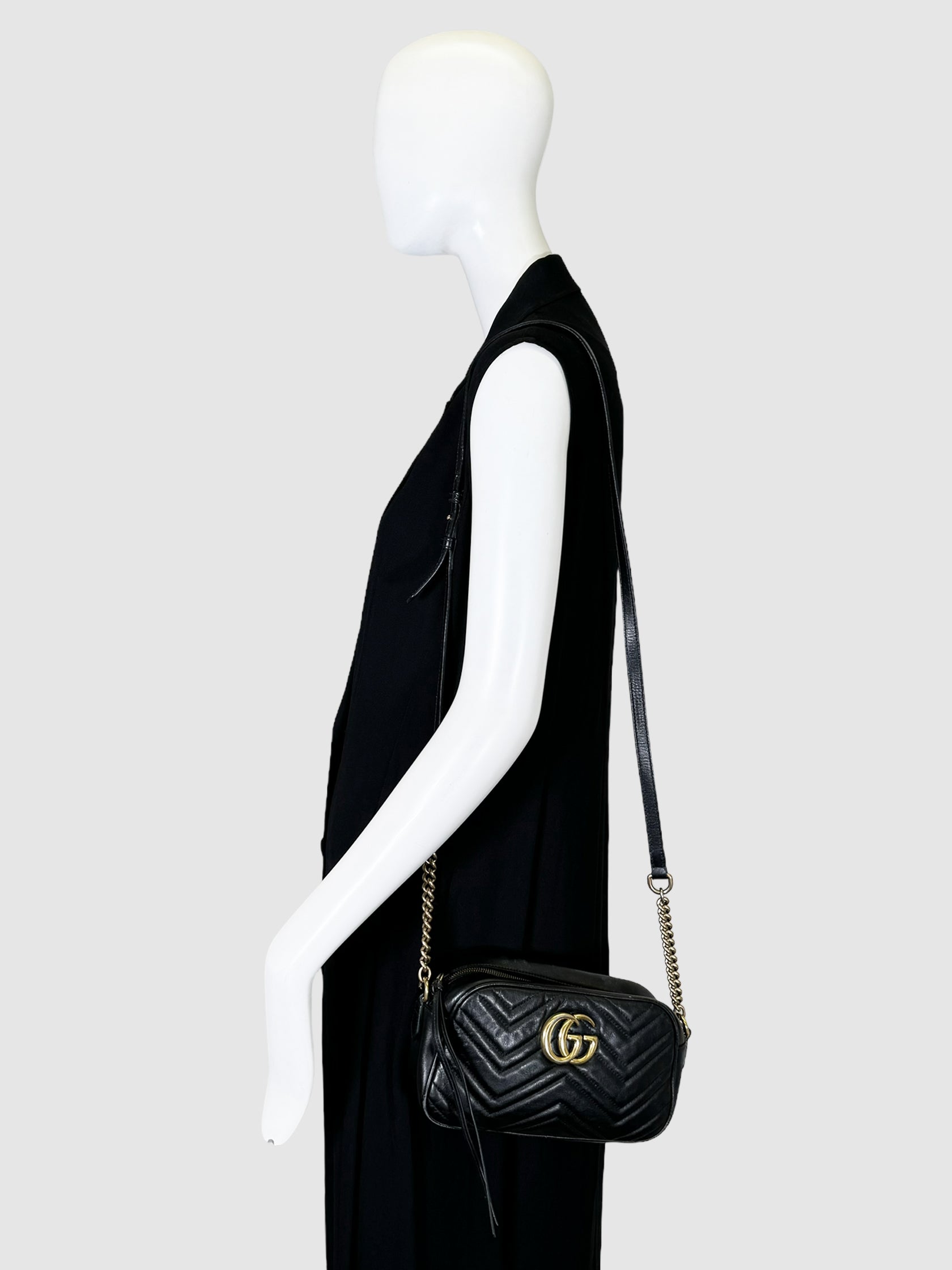 Leather GG Marmont Crossbody Bag