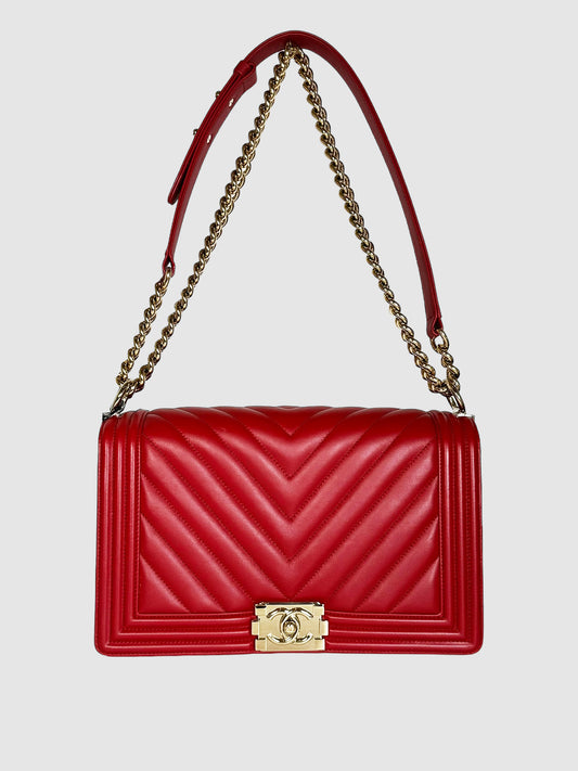 Chanel Chevron Medium Quilted Boy Bag in Red Leather Trendy Valentine Consignor Secondhand