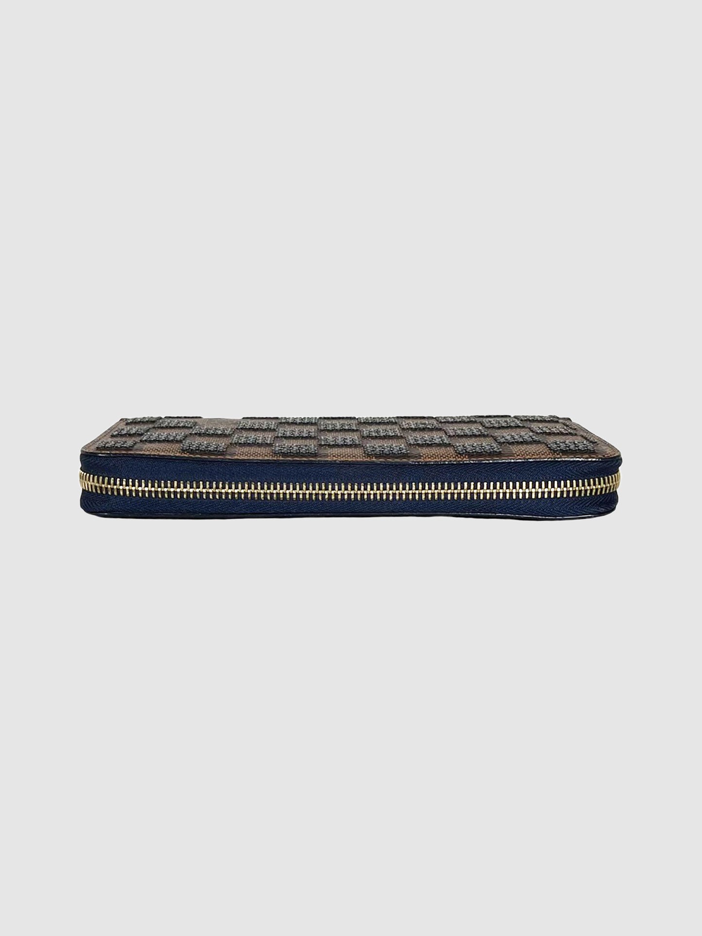 Damier Paillettes Zippy Wallet