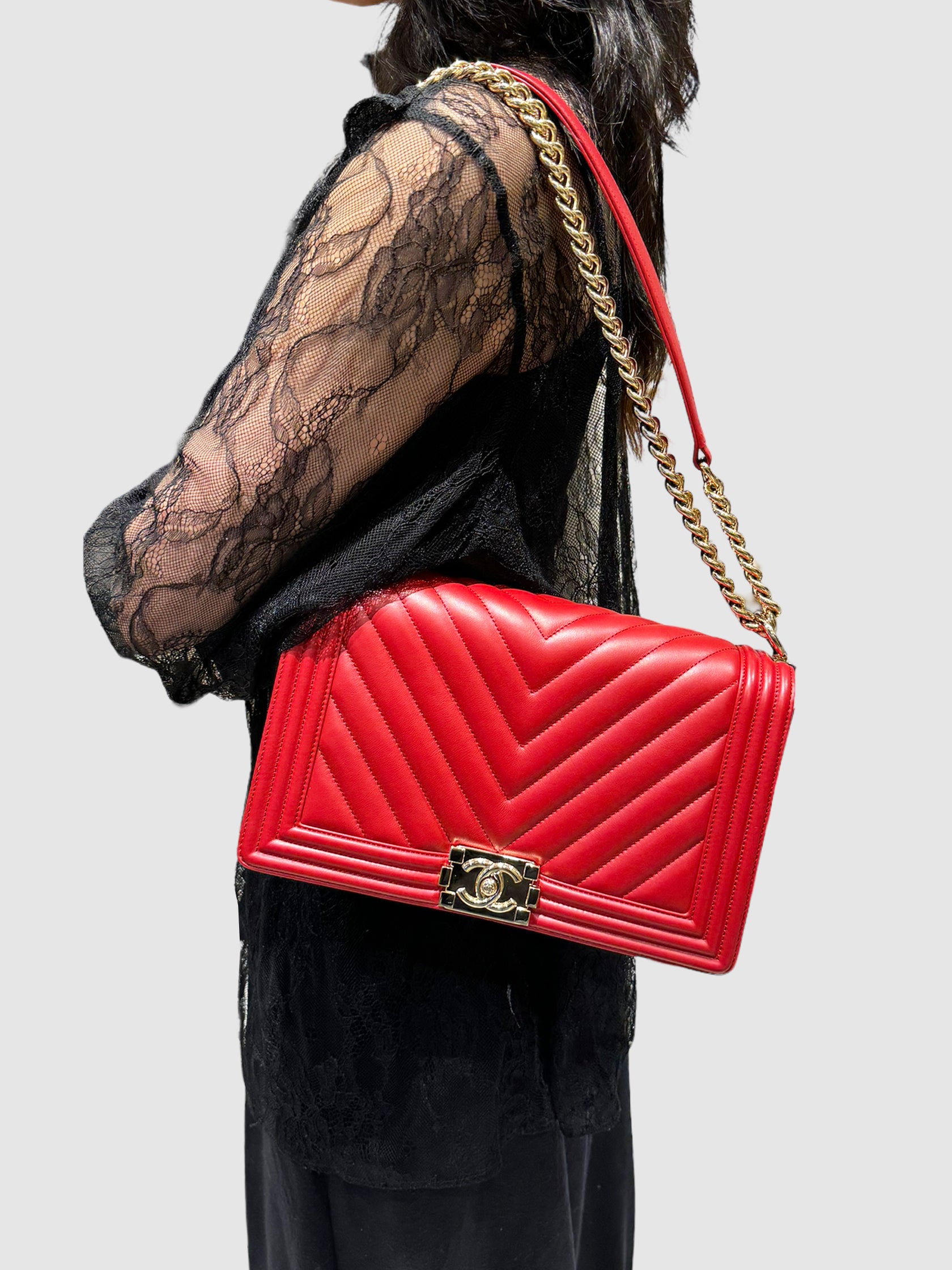 Chanel Chevron Medium Quilted Boy Bag in Red Leather Trendy Valentine Consignor Secondhand