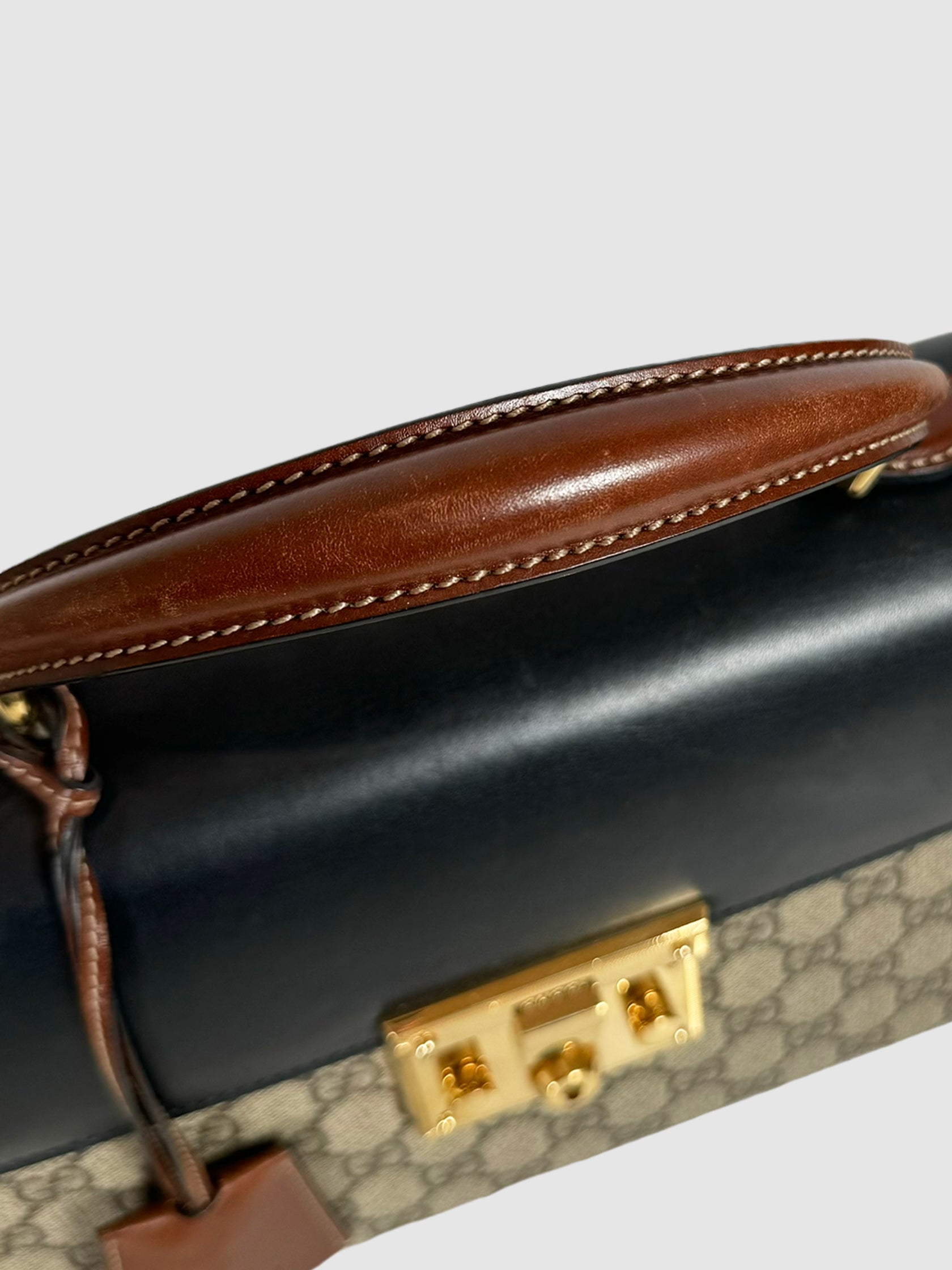 GG Supreme Medium Padlock Top Handle Bag