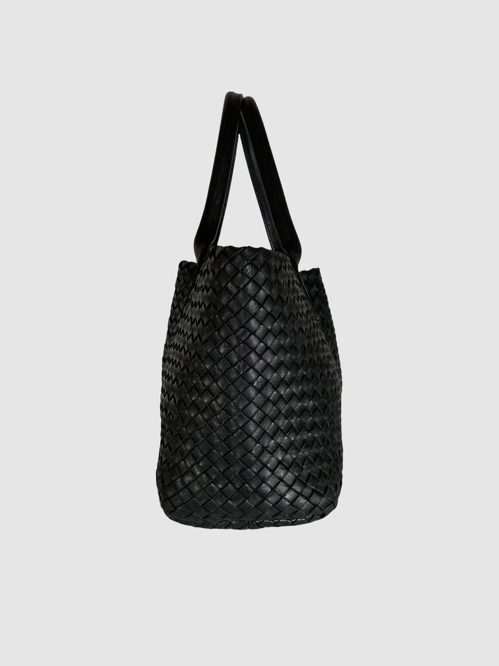 Intrecciato Medium Cabat Tote