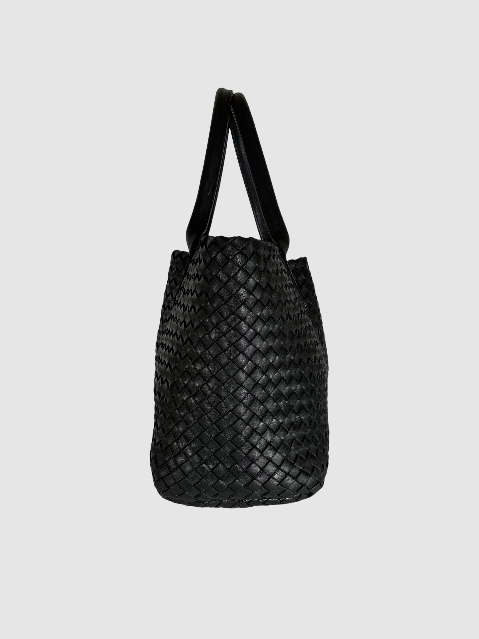 Intrecciato Medium Cabat Tote