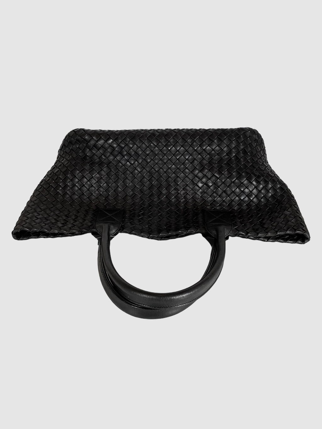 Intrecciato Medium Cabat Tote