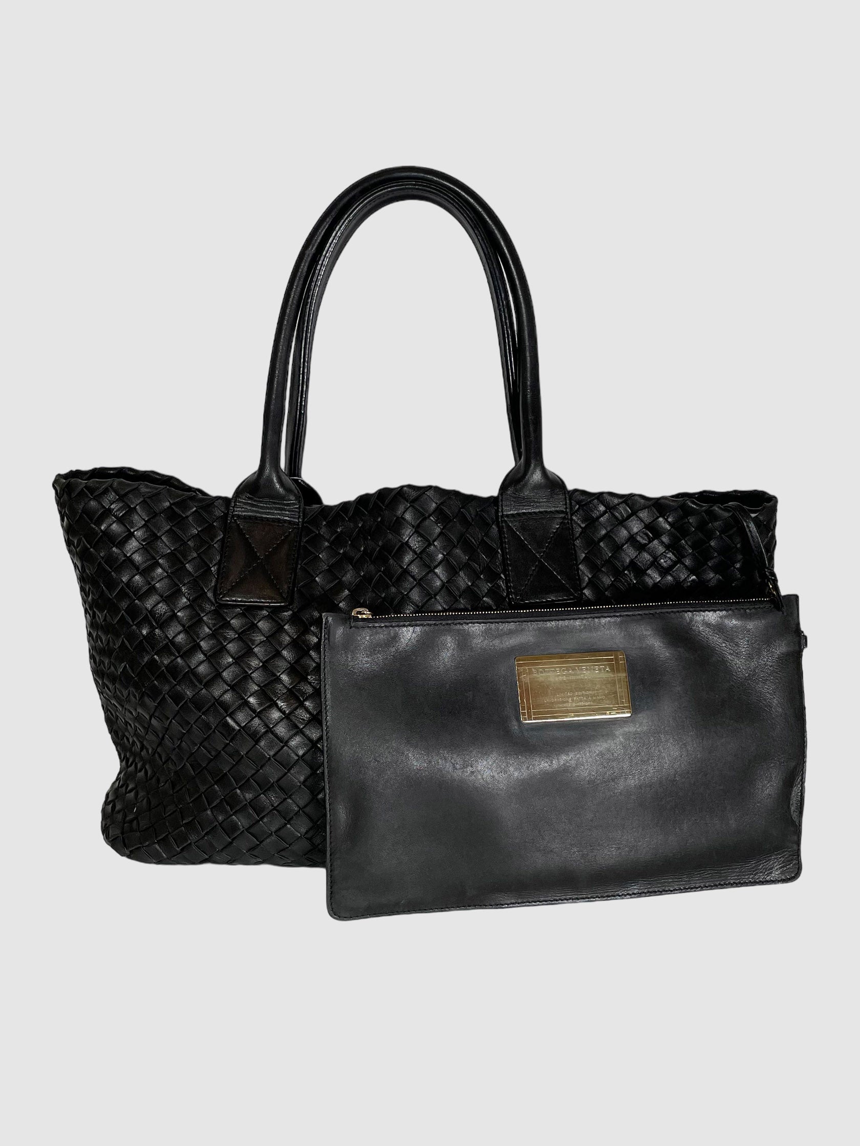 Intrecciato Medium Cabat Tote