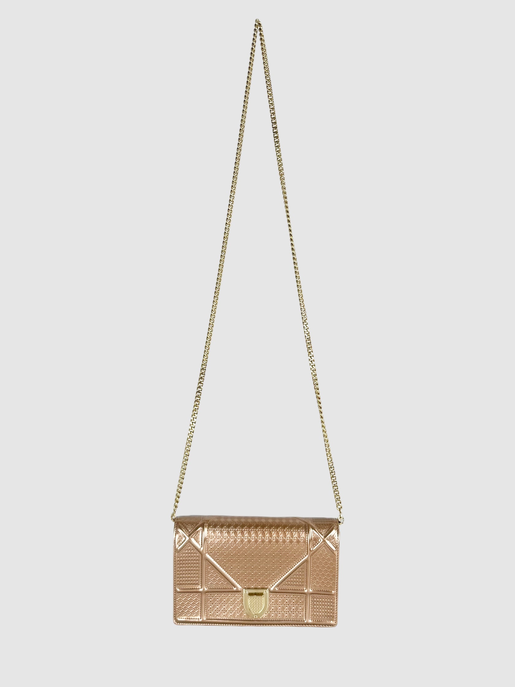 Diorama Wallet on Chain