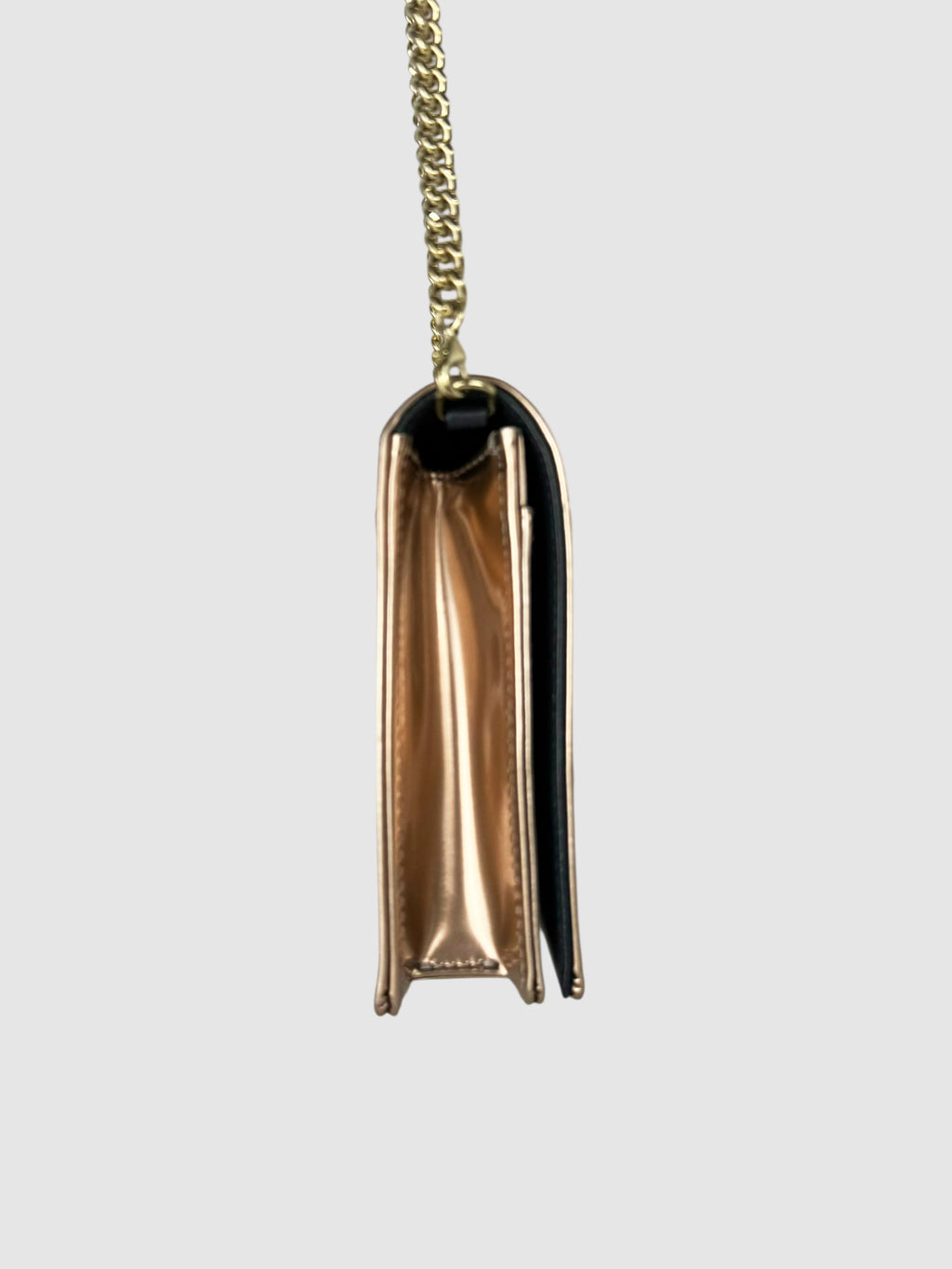 Diorama Wallet on Chain
