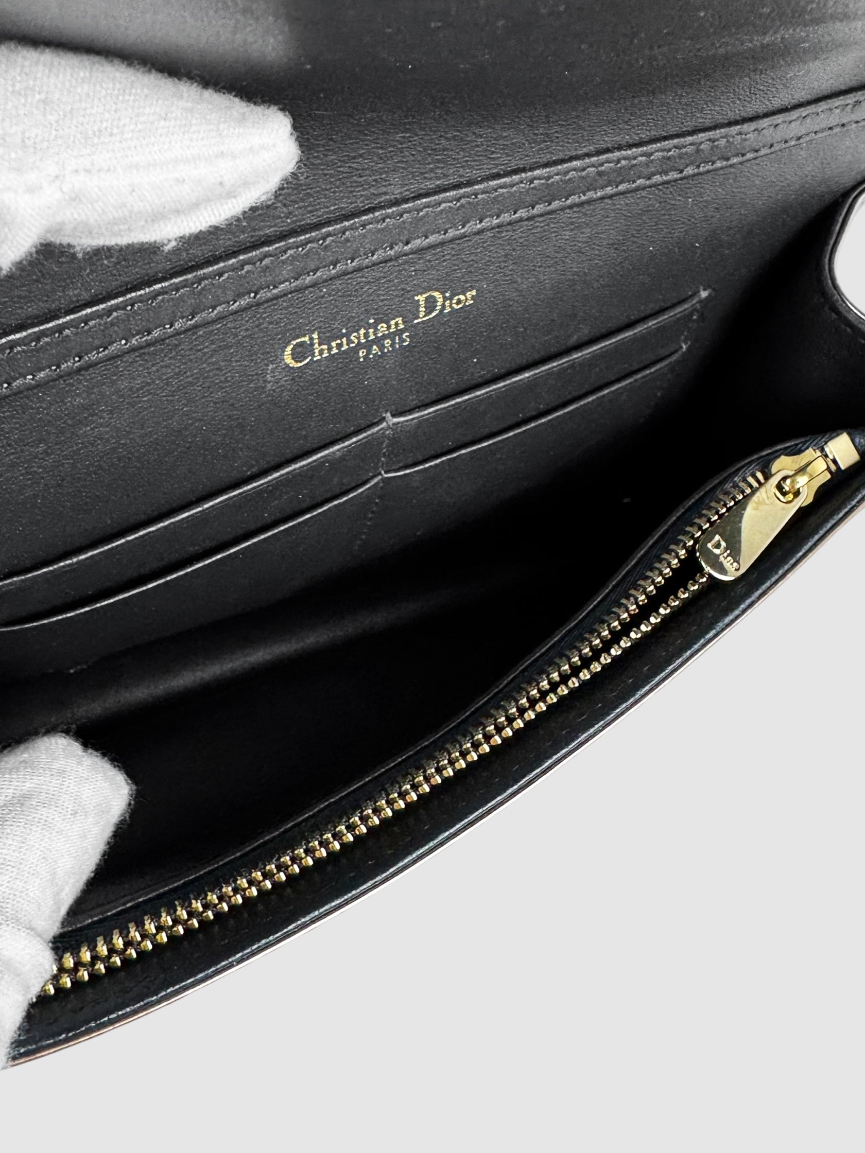 Diorama Wallet on Chain