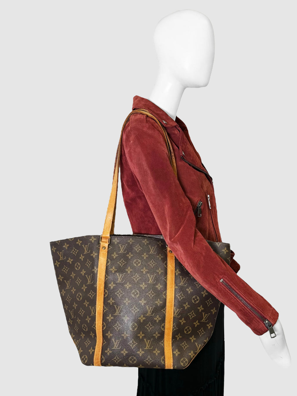 Monogram Sac Shopping Tote 48