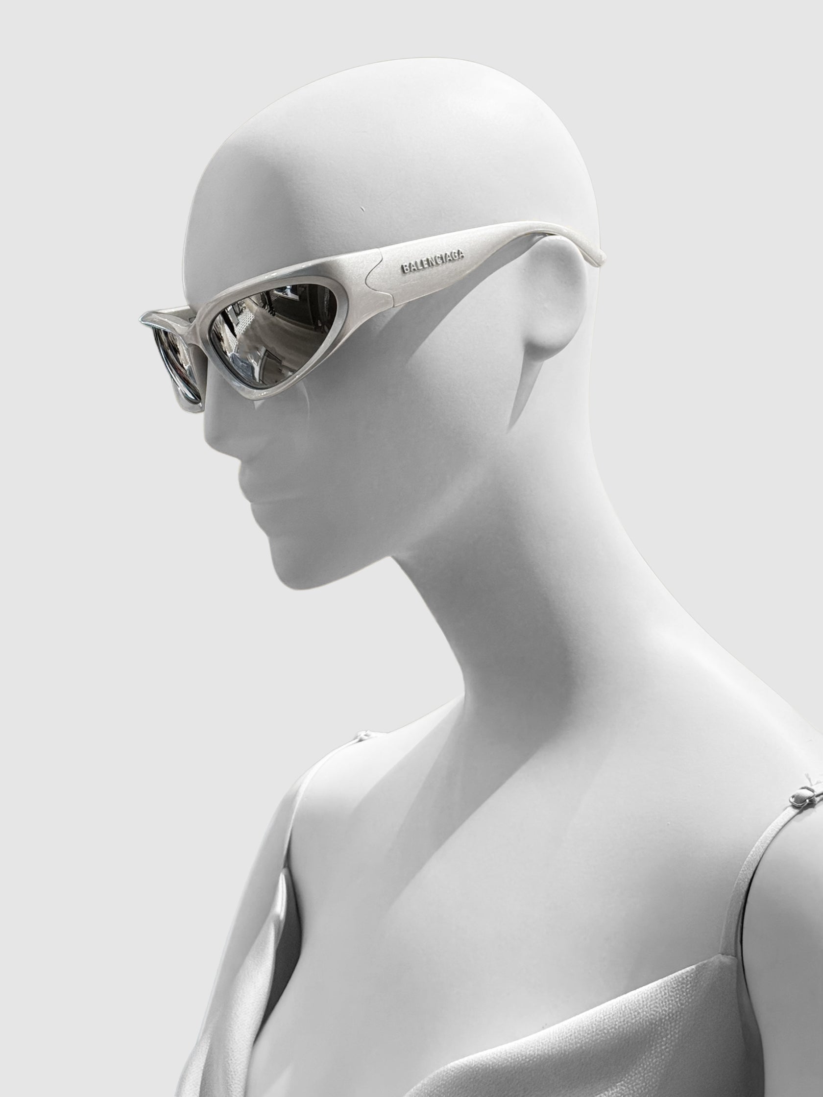 Swift Oval Reflective Sunglasses
