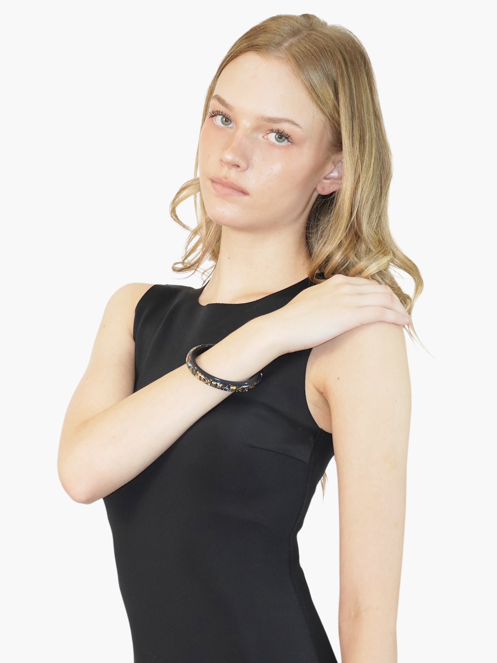 Narrow Inclusion Bangle