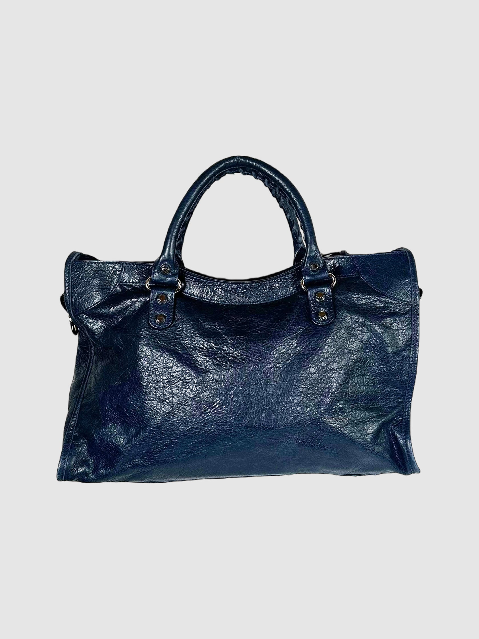 Classic City Shoulder Bag