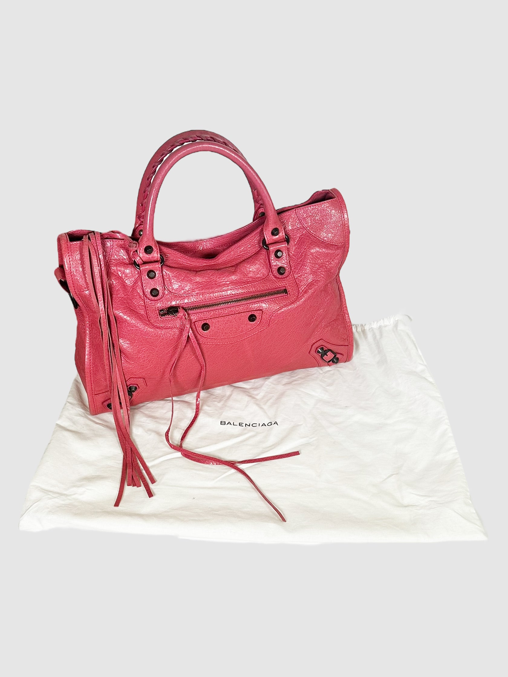 Classic City Shoulder Bag