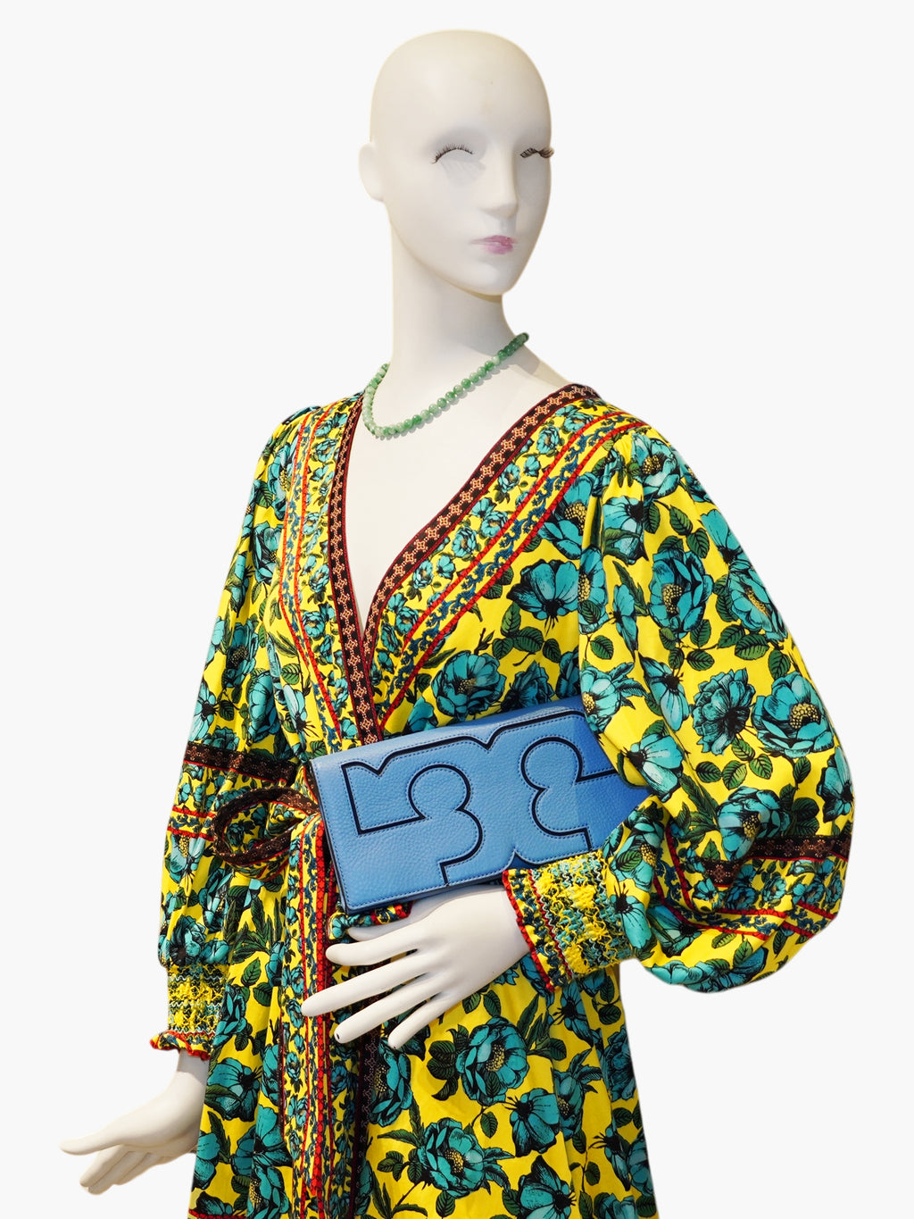 Serif Flap Clutch