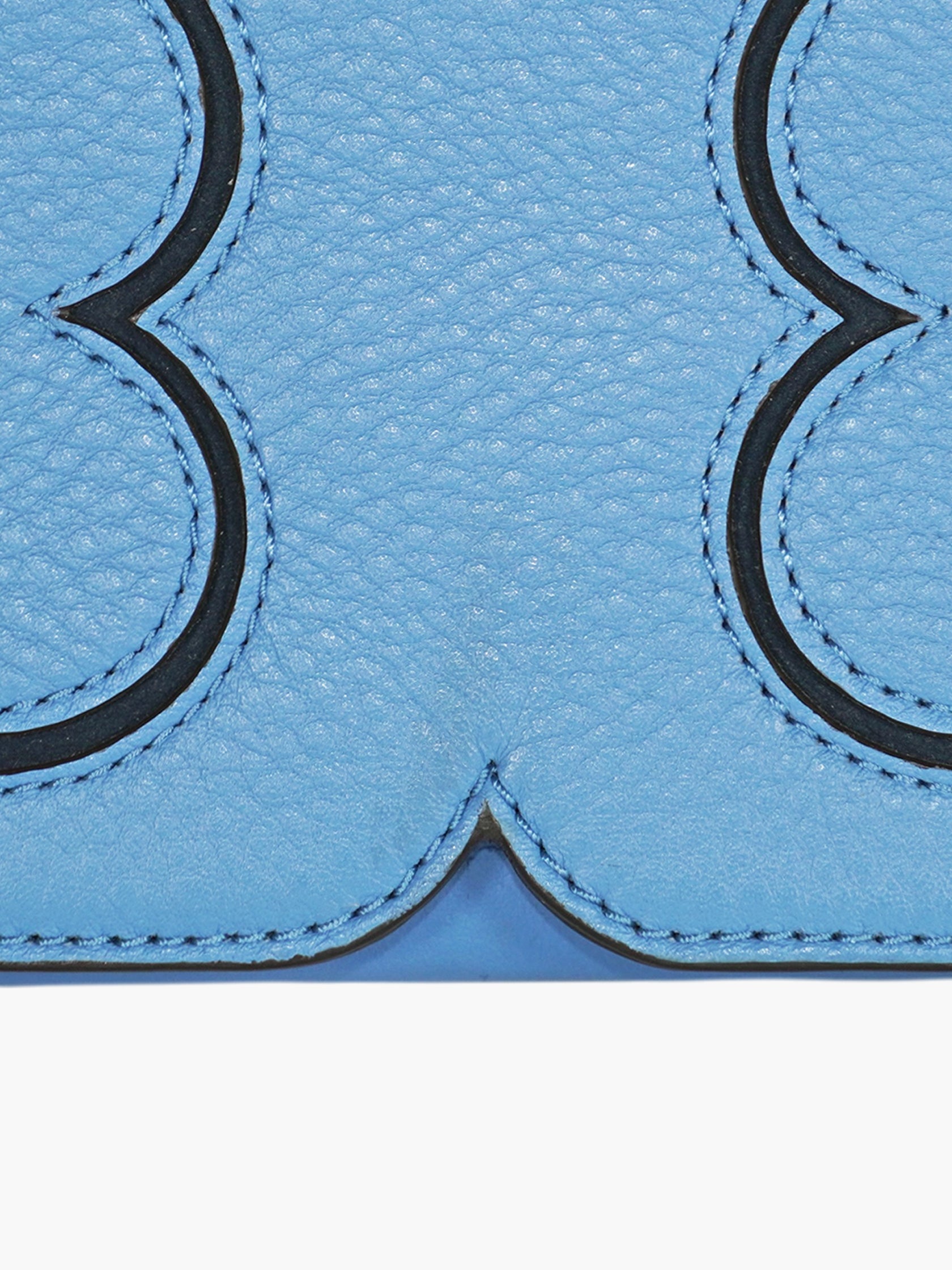 Serif Flap Clutch