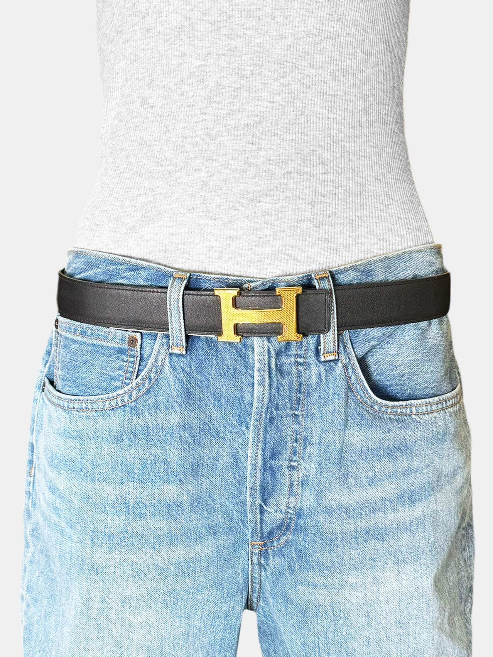 Hermès 2014 Black and Taupe Guillochee Reversible Leather Belt Luxury Designer Resale Consignment