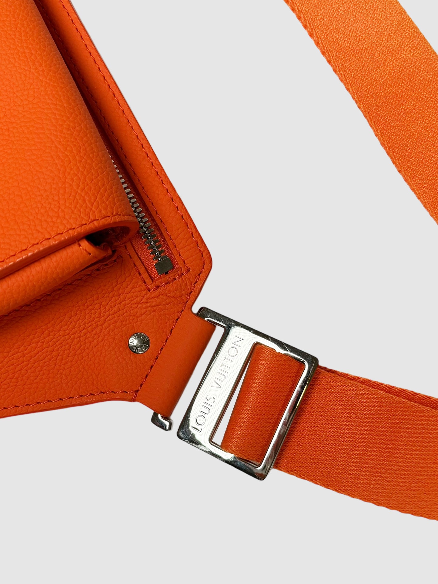 2021 Takeoff Sling Aerogram Belt Bag