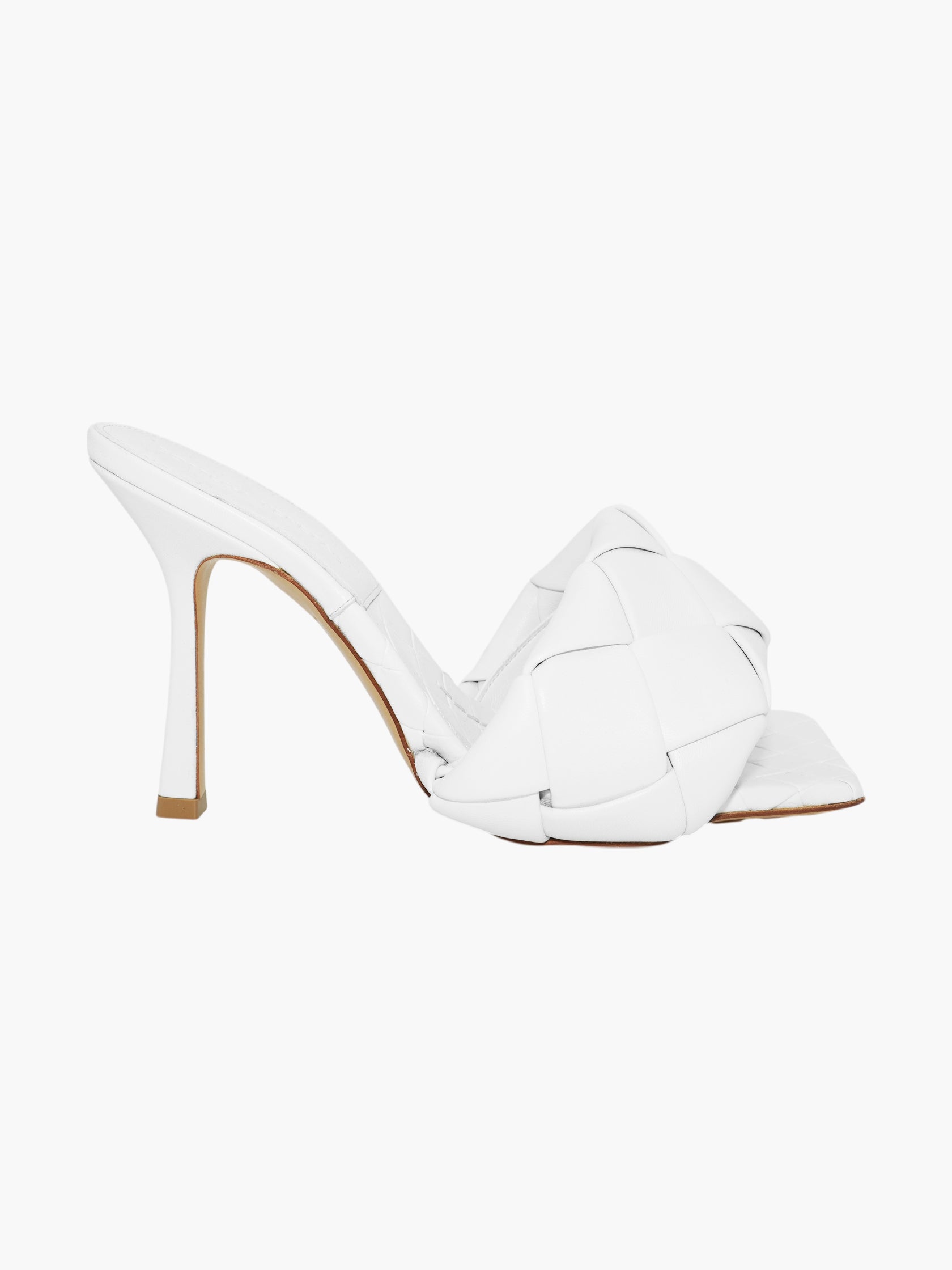 Intrecciato Lido Pumps