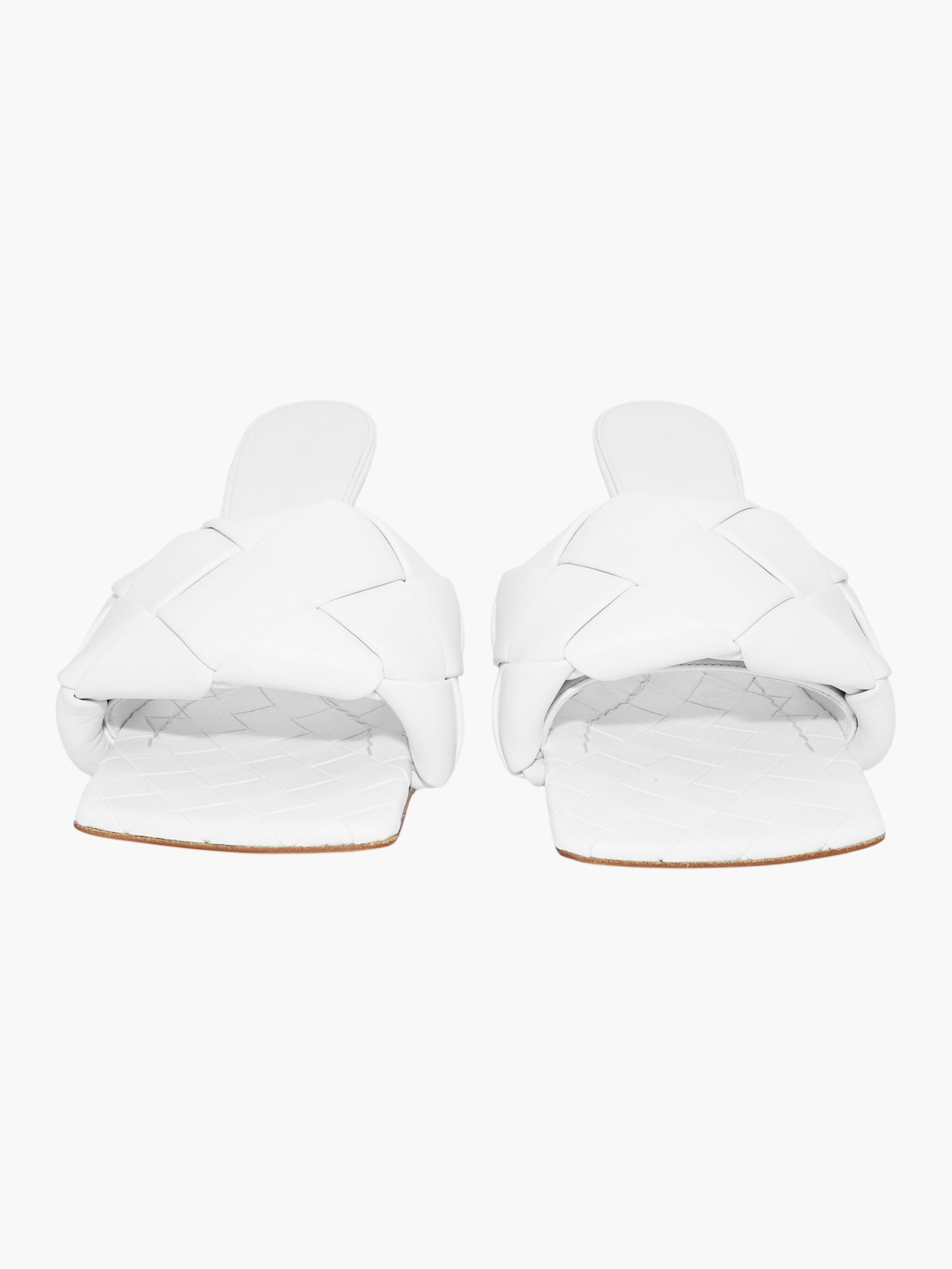Intrecciato Lido Pumps