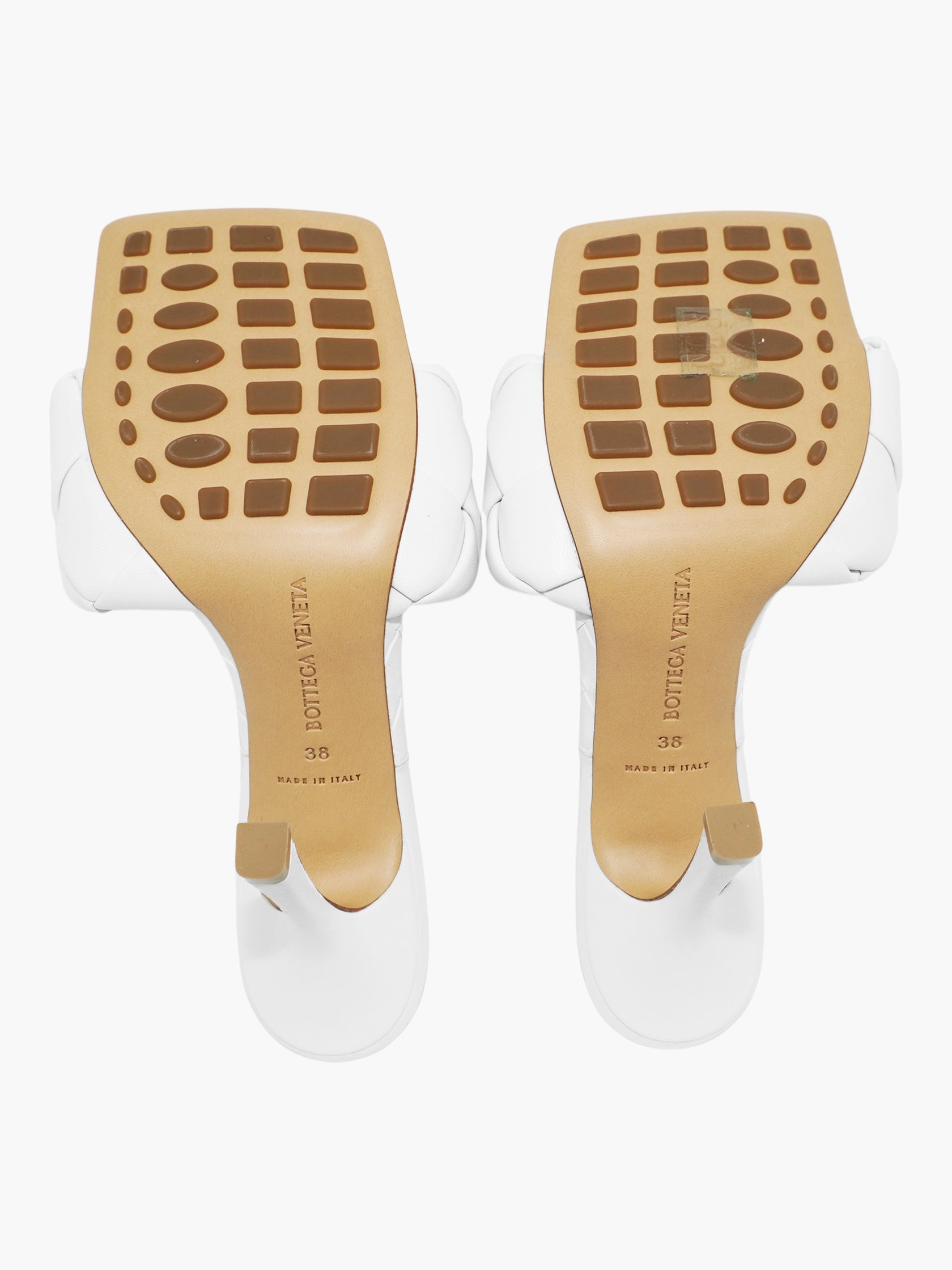 Intrecciato Lido Pumps