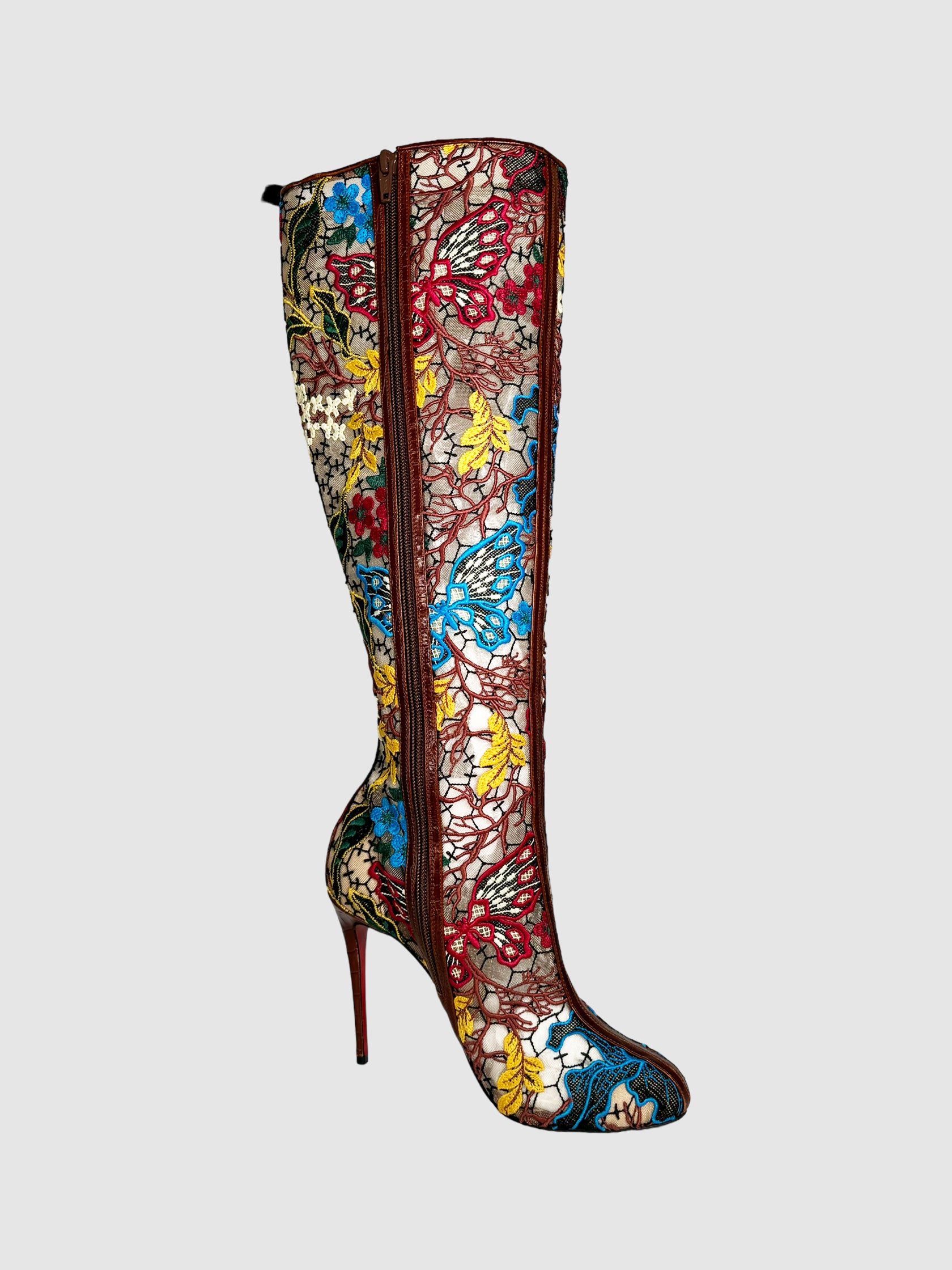 Christian Louboutin "Miss Tennis" Floral Print Lace Mesh Tall Stiletto Boots Consignment
Secondhand Toronto