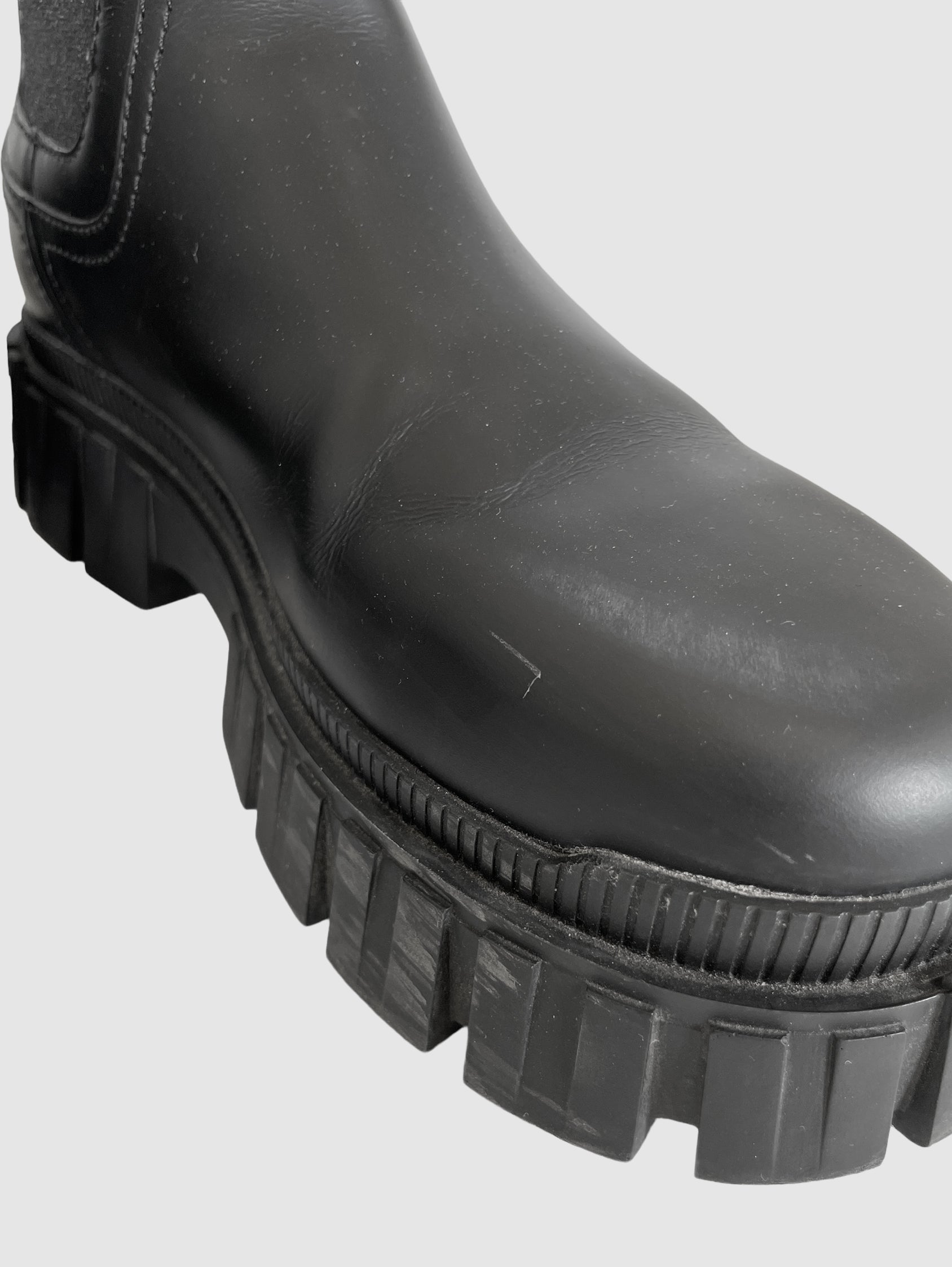 Fendi Leather Ankle Boots - Size 37