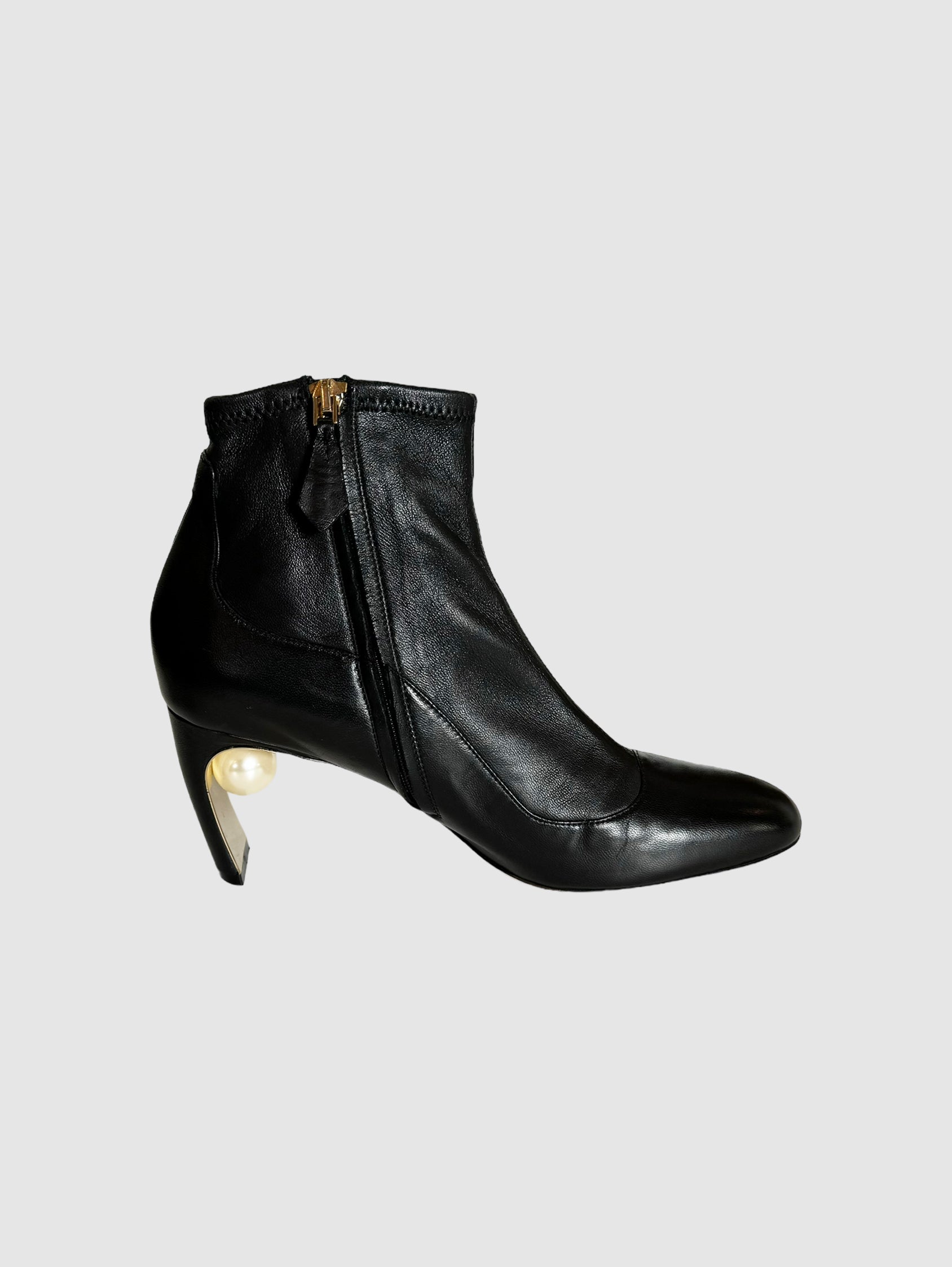 Nicholas Kirkwood Leather Booties with Pearl Accent - Size 38.5