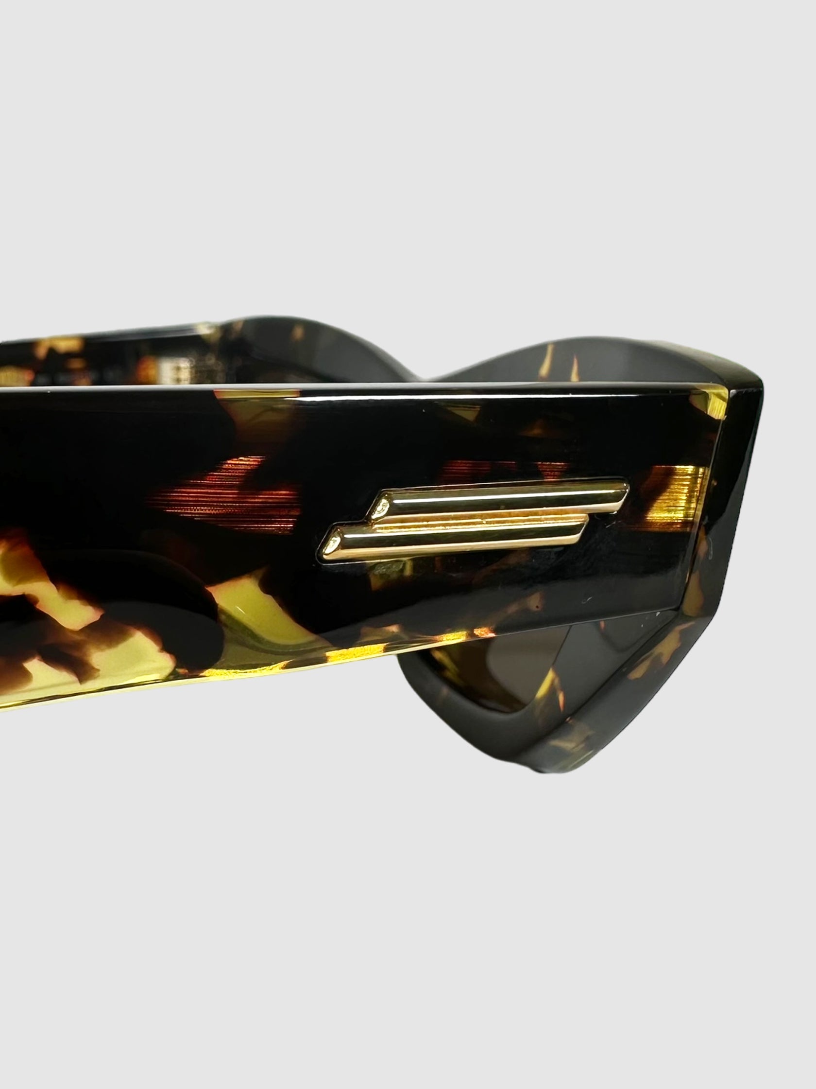 Raised Logo Cat Eye Sunglasses