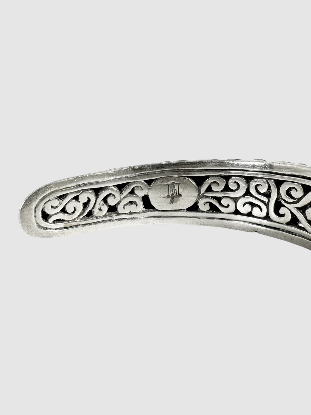 Diamond Legends Naga Cuff