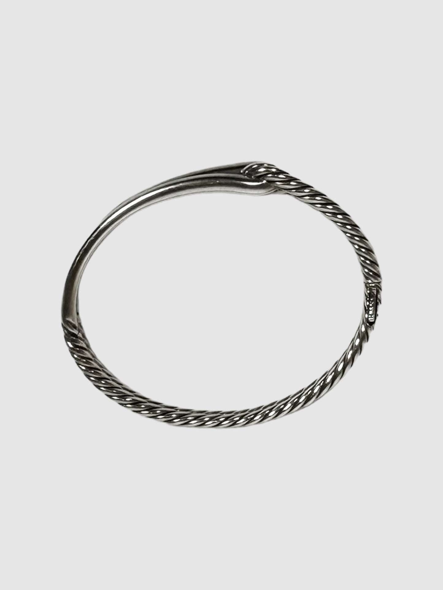 Labyrinth Single-Loop Bracelet