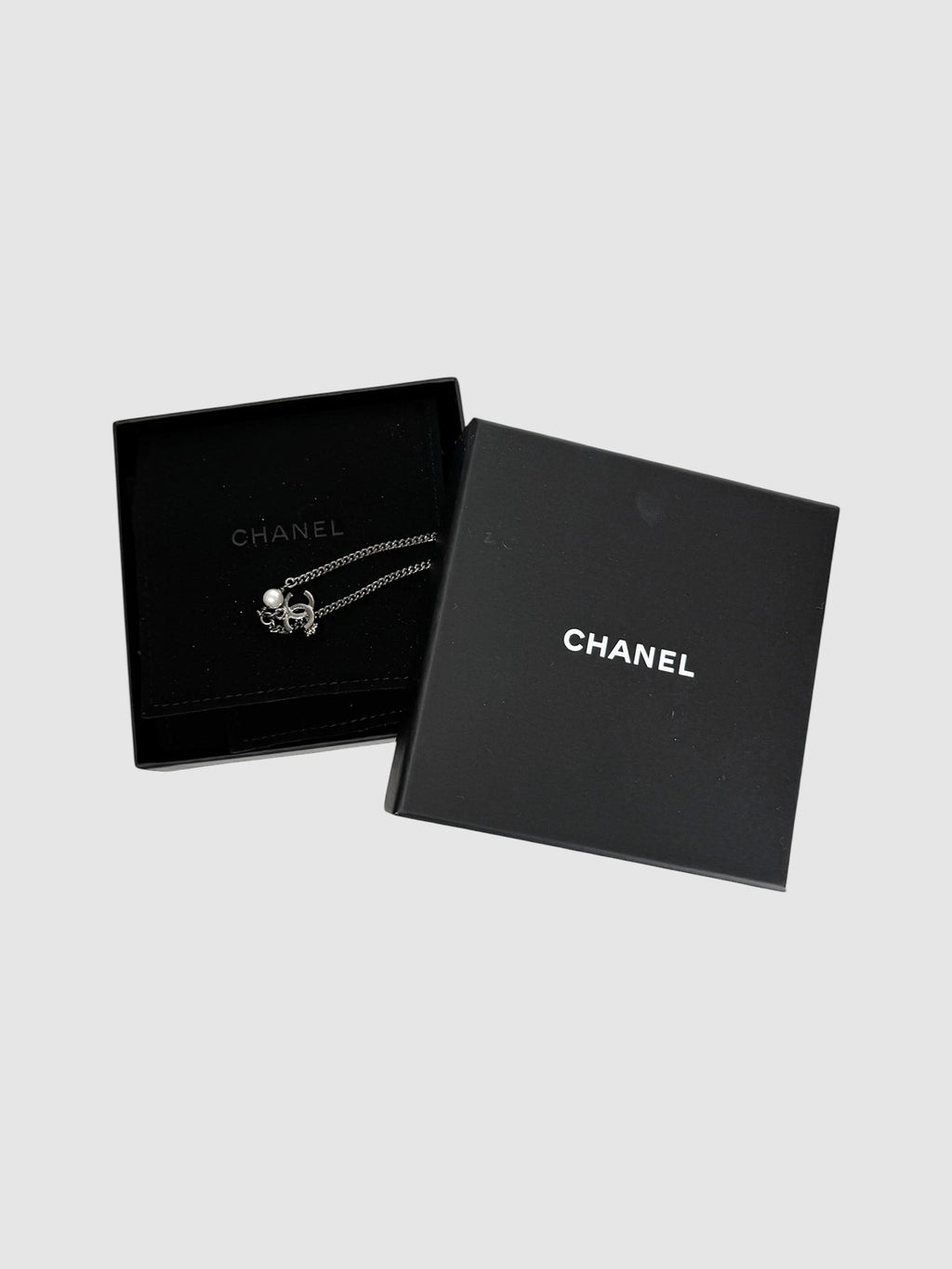 Chanel 2021 Silver Metal Pearl Crystal Baguette CC Star Bracelet luxury designer resale consignment toronto Canada secondhand 