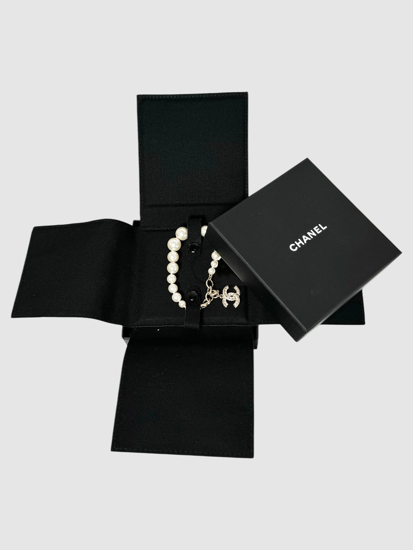 Chanel 2023 Pearl CC Bracelet Luxury Designer Resale Toronto Canada Consignment