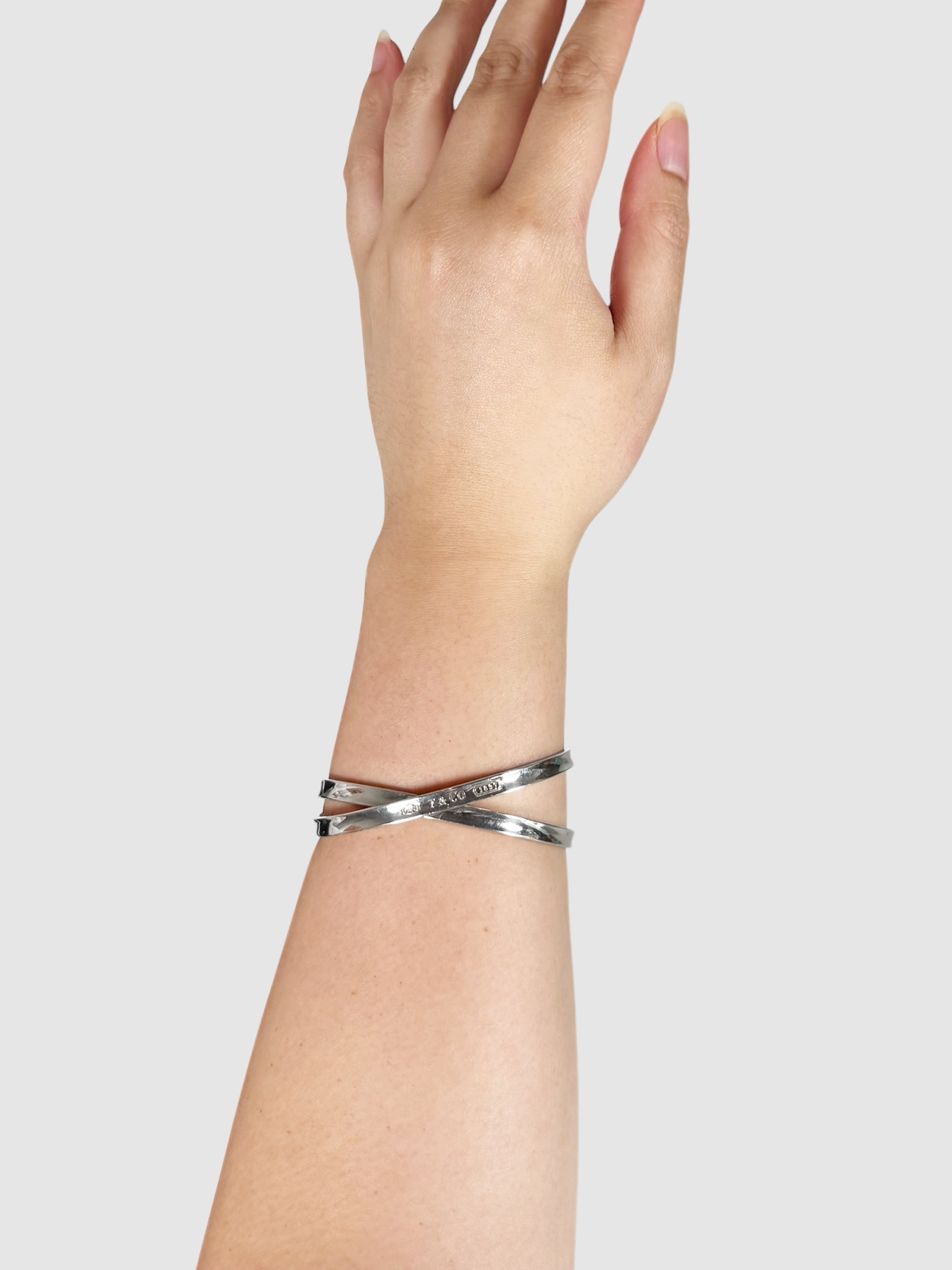 Interlocking Circles Bangle