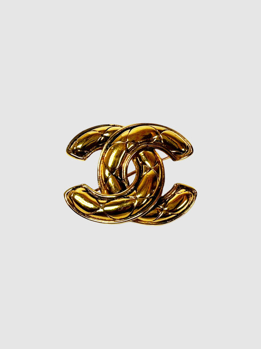 Chanel 1990-2000s CC Matelasse Quilted Brooch Consignment Secondhand Designer Luxury Resale Toronto Trendy