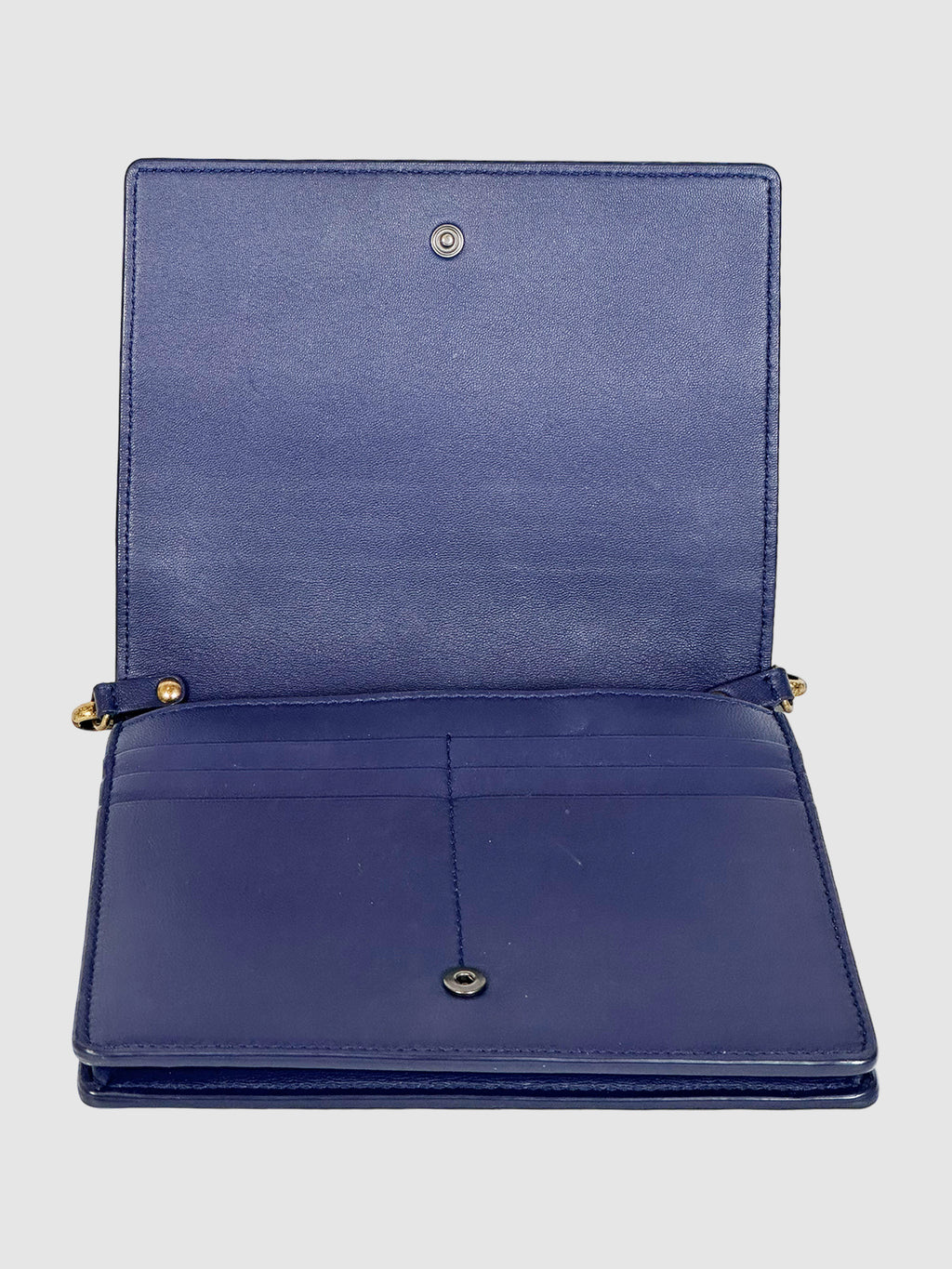 Bottega Veneta Intrecciato Wallet on Chain