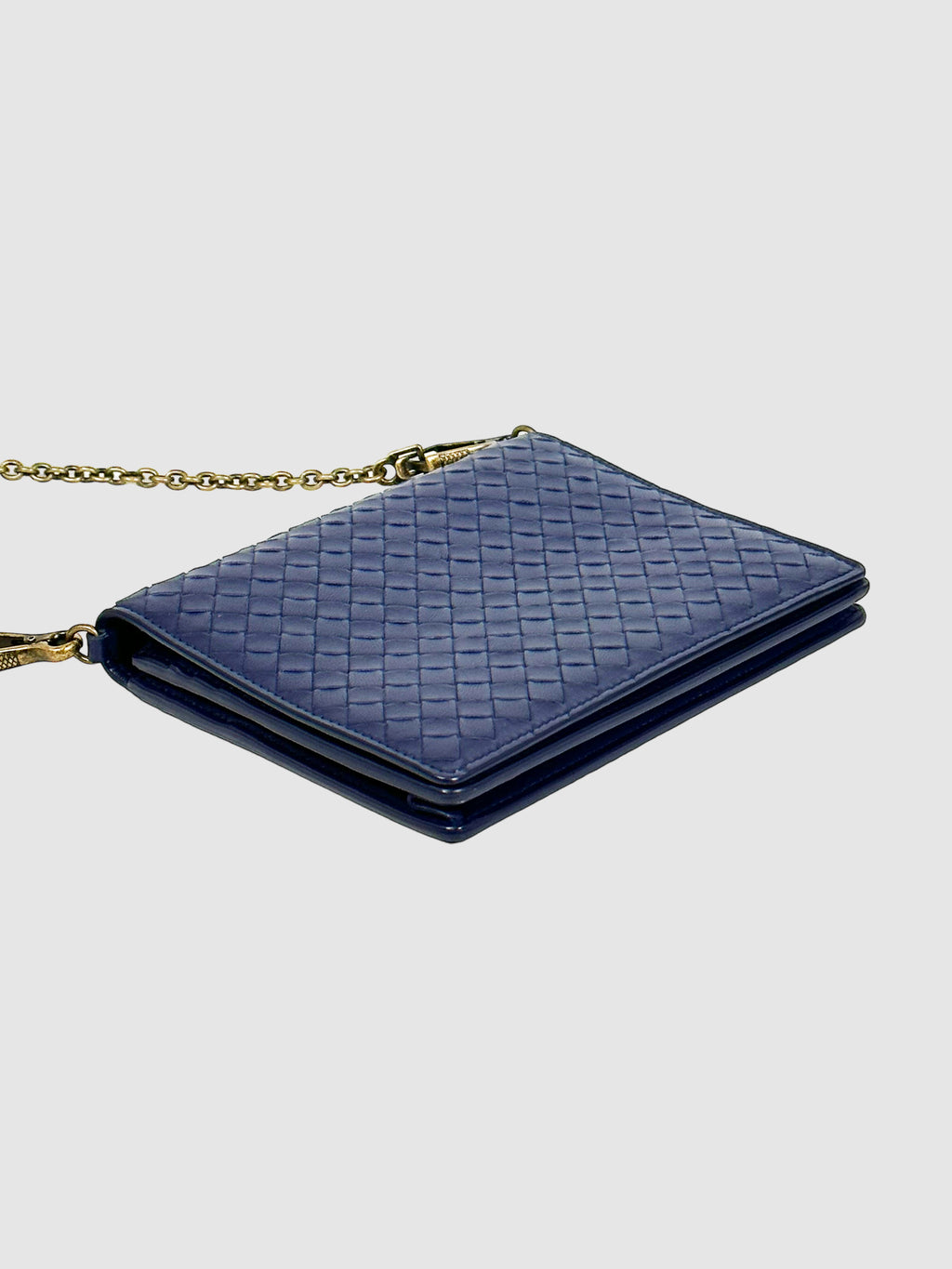 Bottega Veneta Intrecciato Wallet on Chain