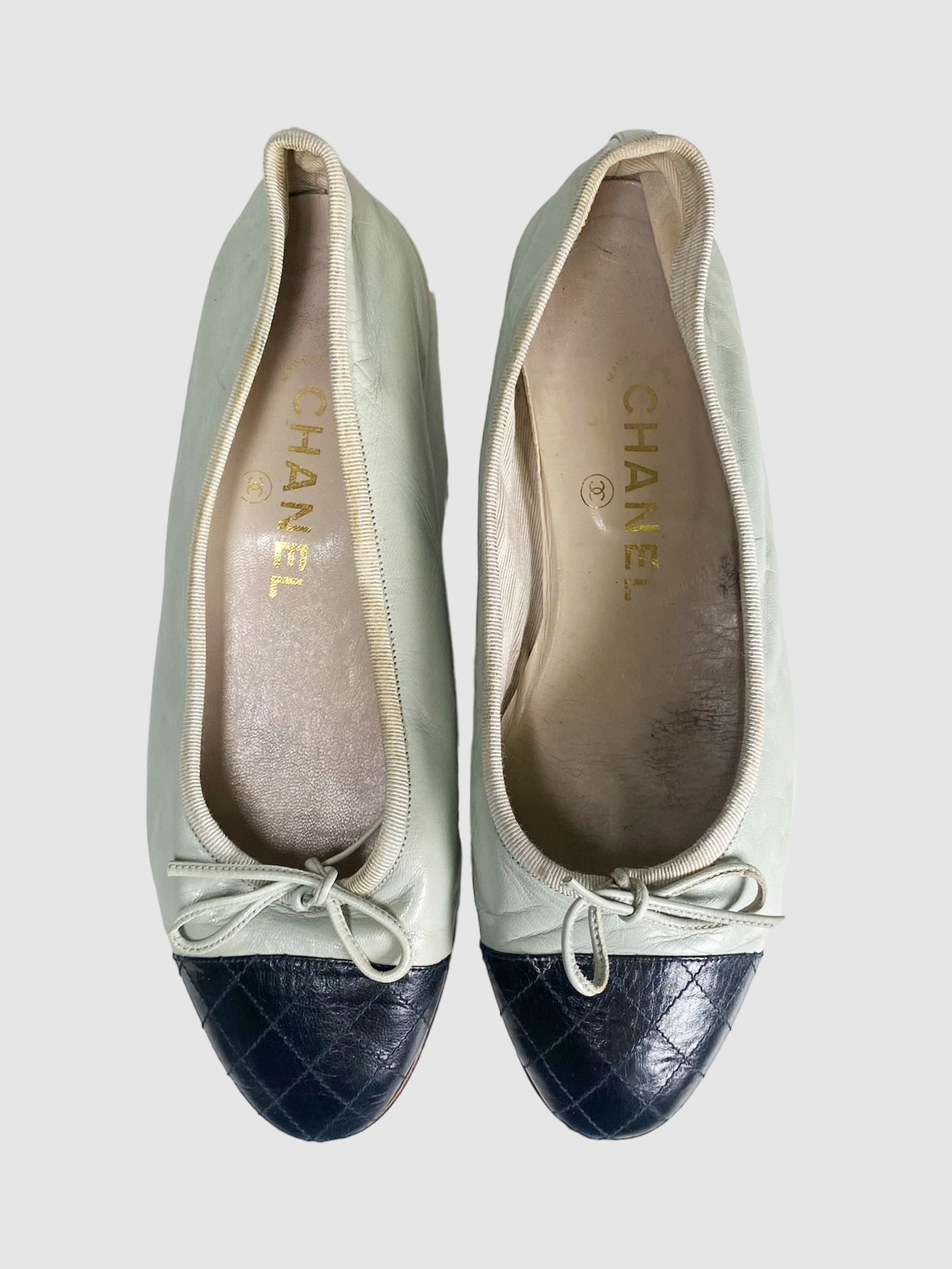 Interlocking CC Leather Ballerina Flats - Size 35.5