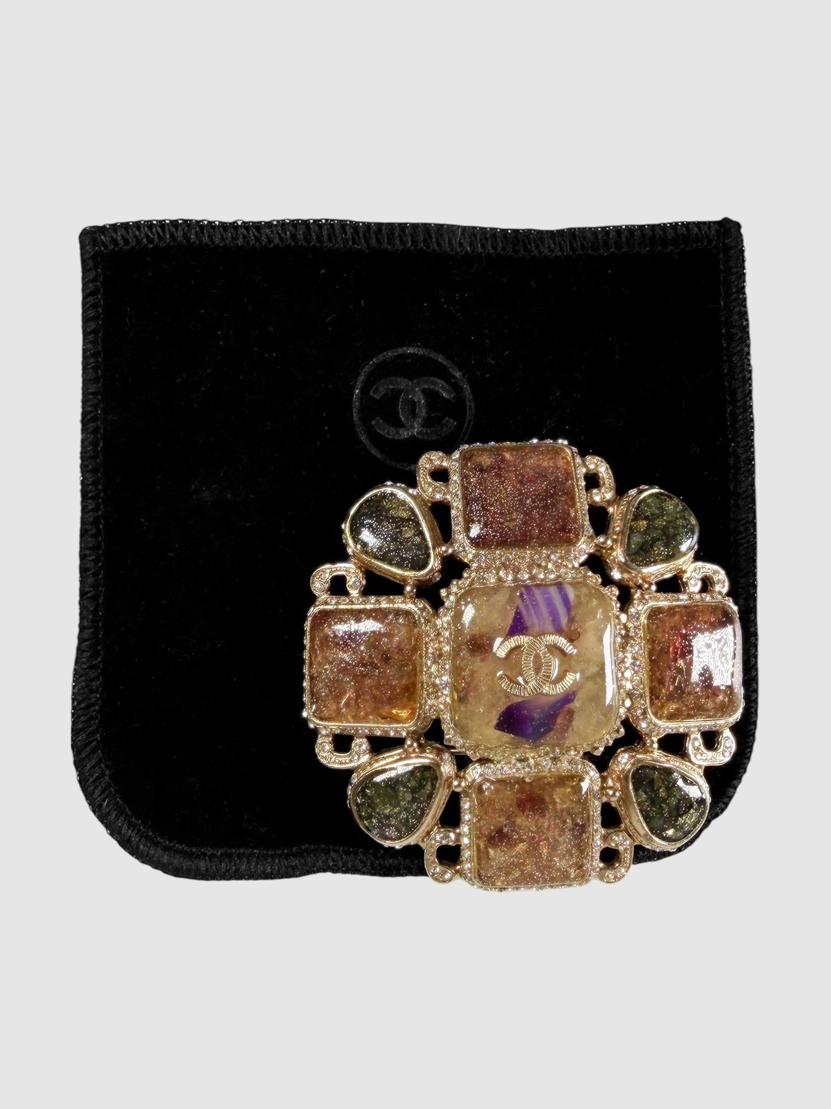 2012 Resin Gripoix Brooch