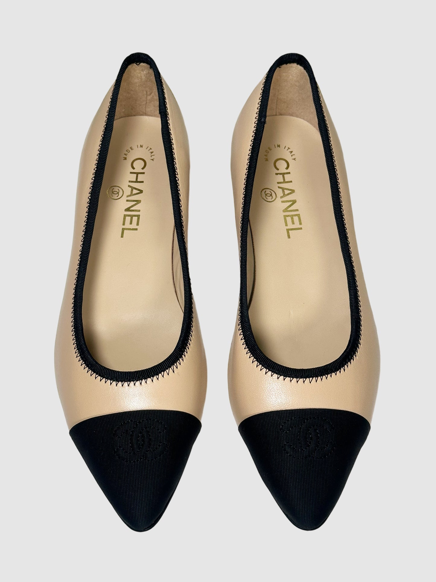 Chanel Interlocking CC Ballet Flats - Size 38