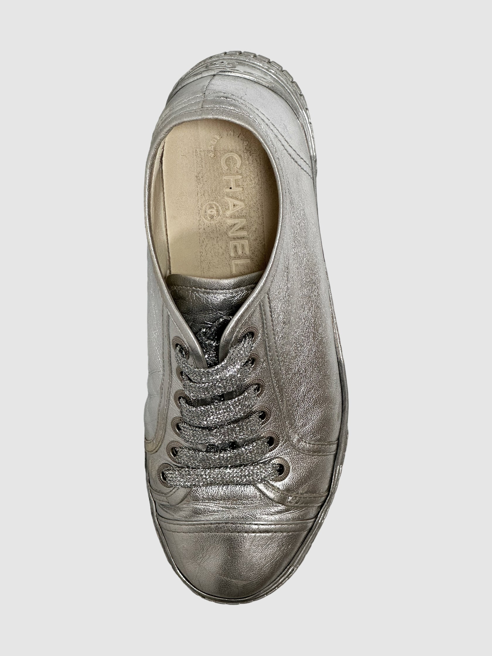 Interlocking CC Logo Sneakers - Size 38