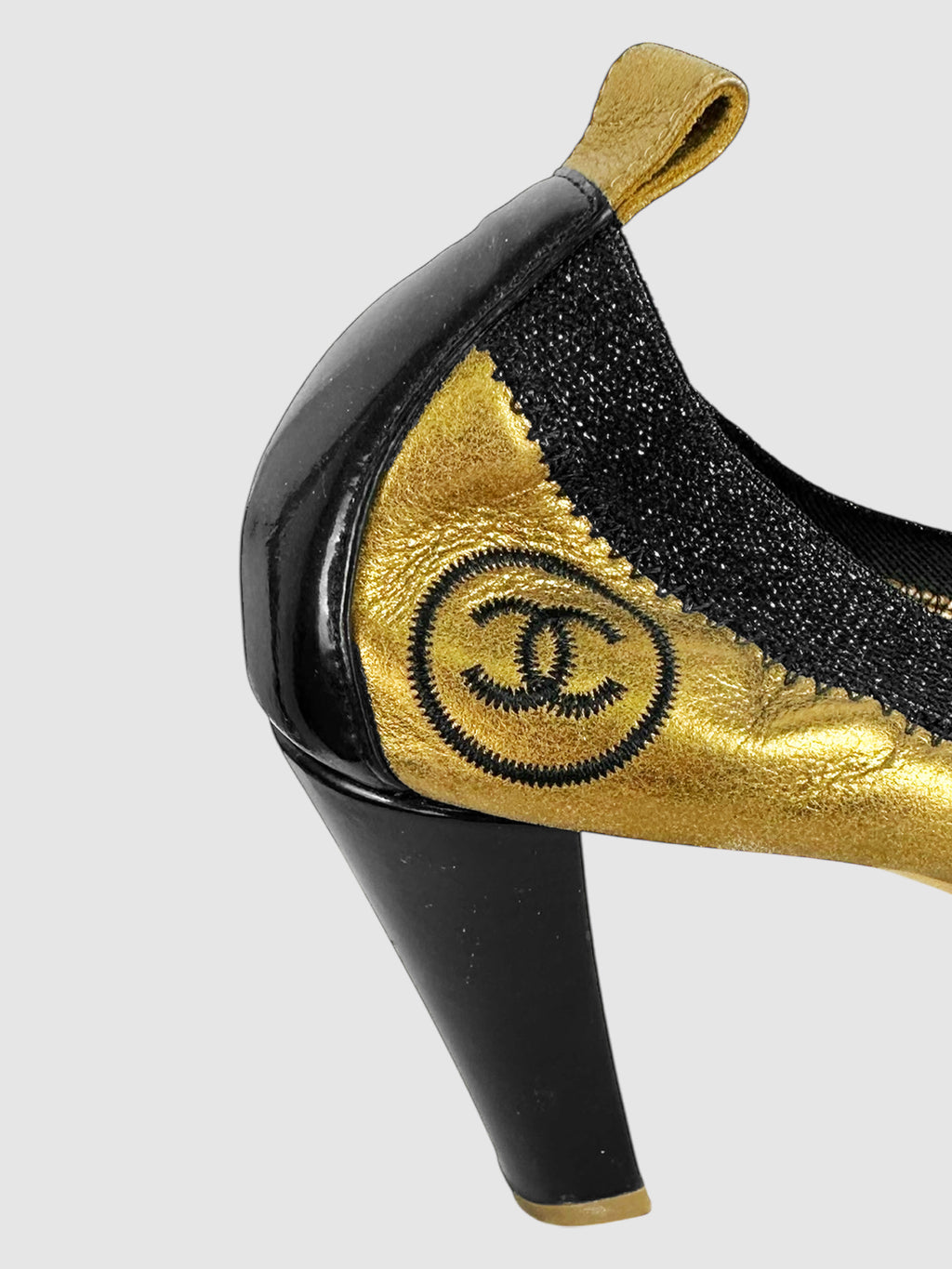 Sparkle Trim Metallic CC Pumps