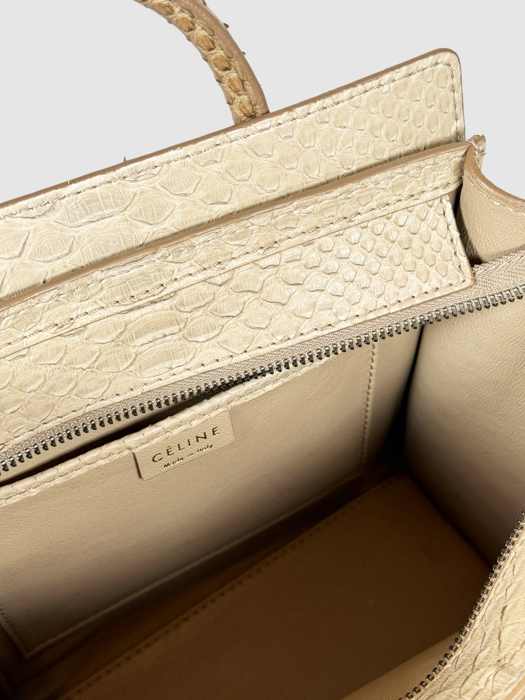 Python Nano Luggage Tote