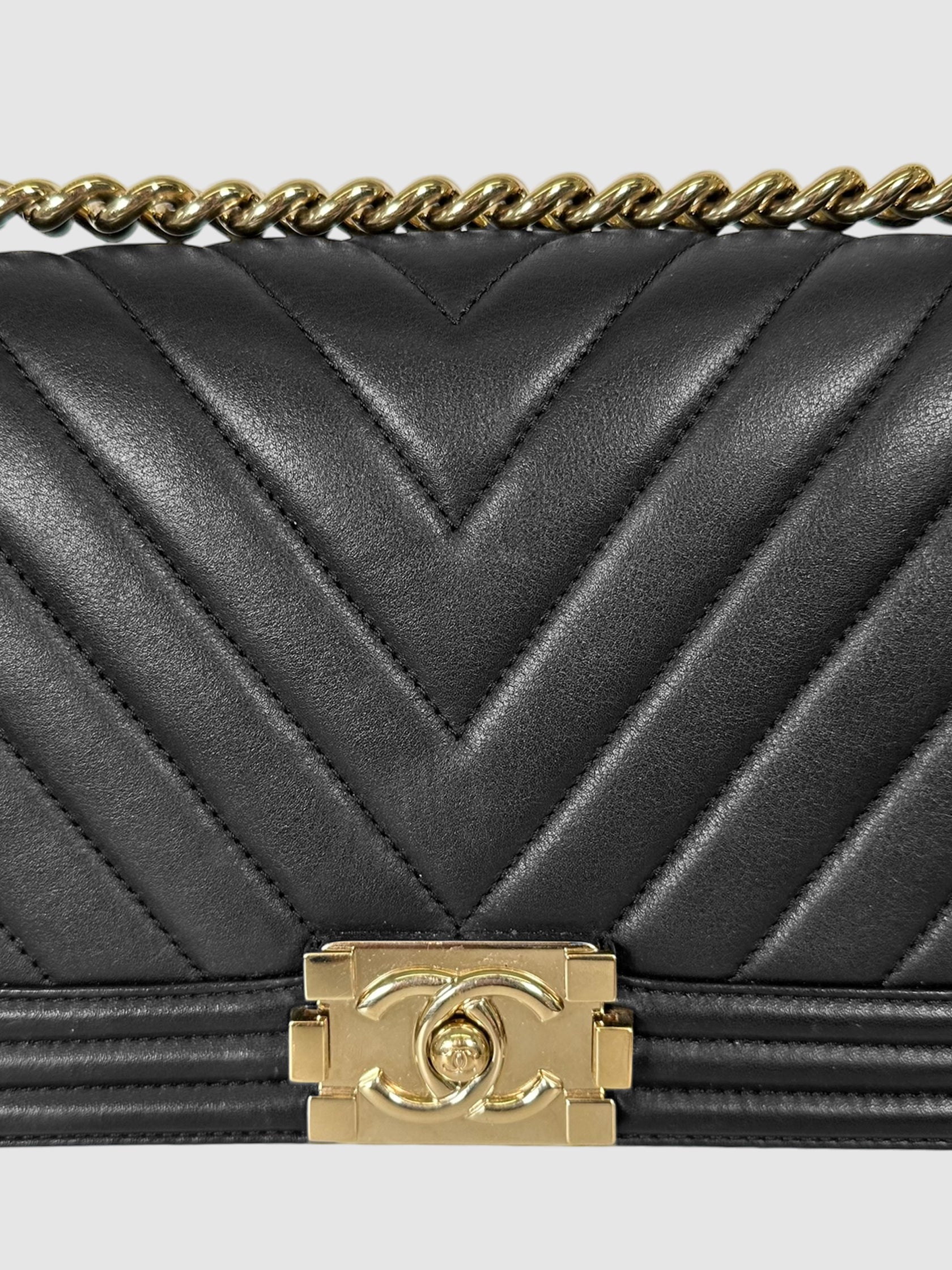 2016-2017 Medium Chevron Boy Bag