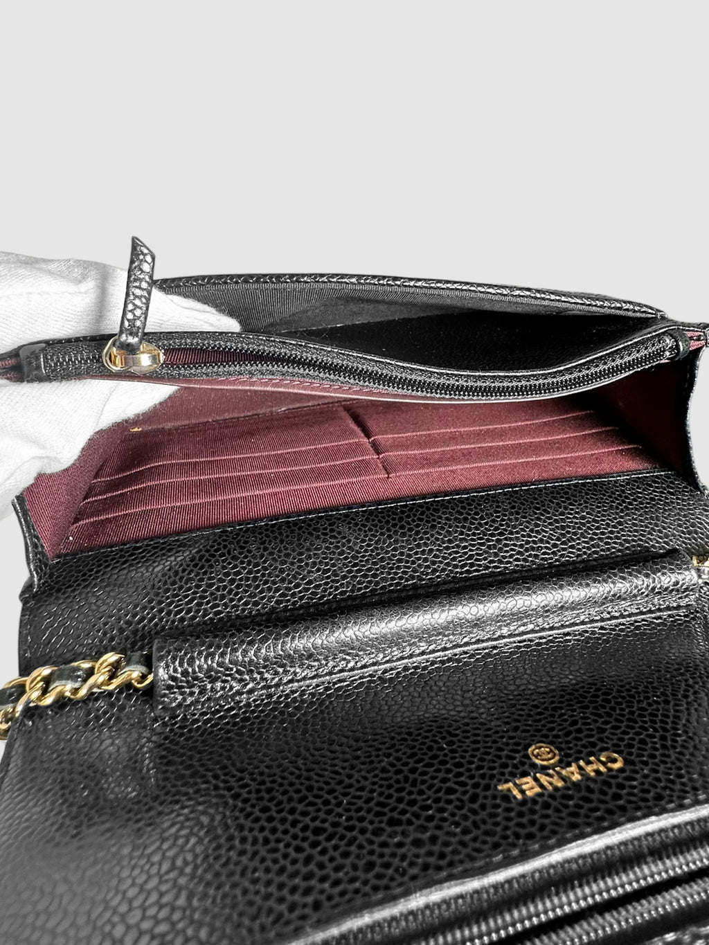 Quilted Classic Wallet on Chain